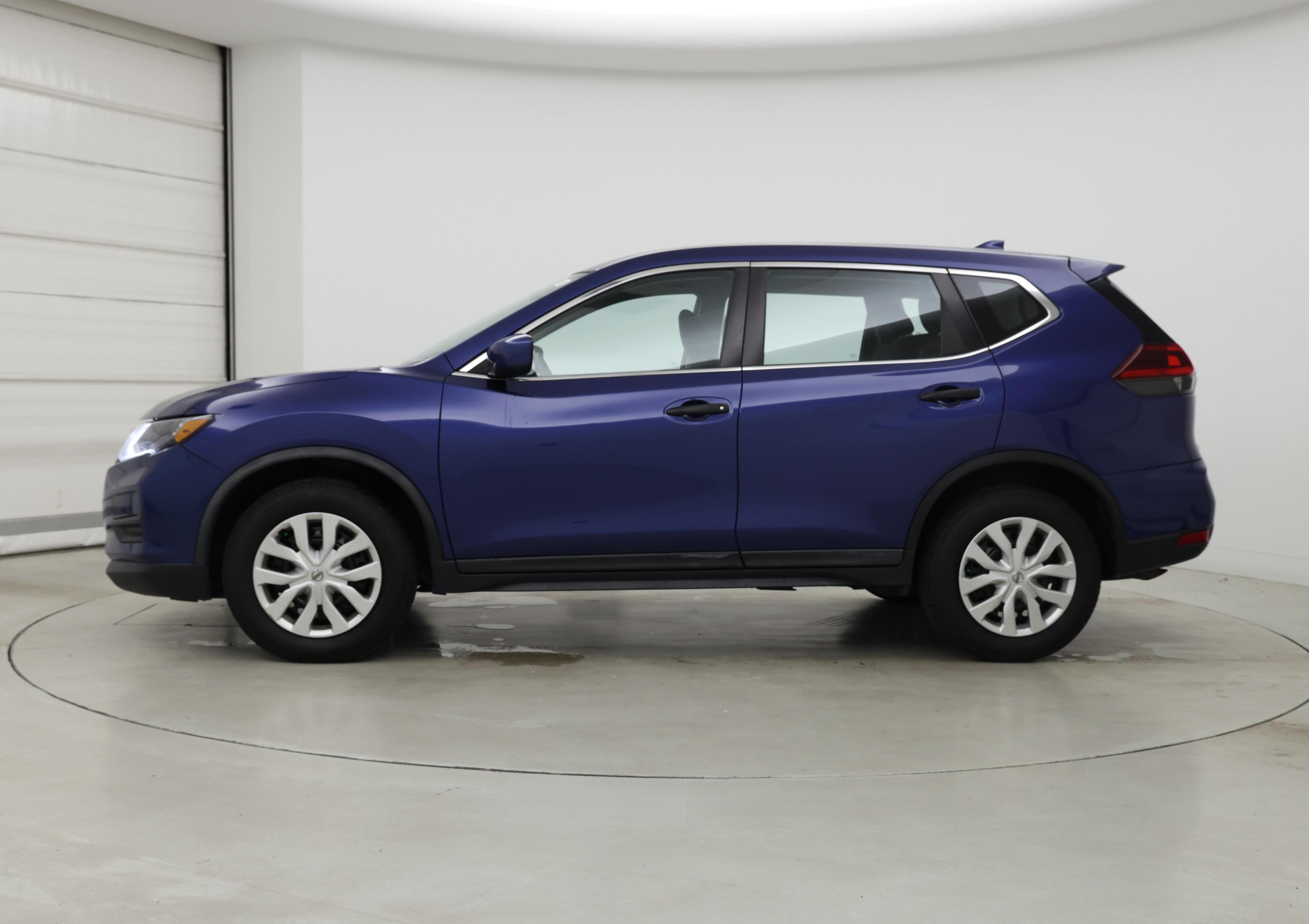 Thumbnail: 2018 Nissan Rogue - 3