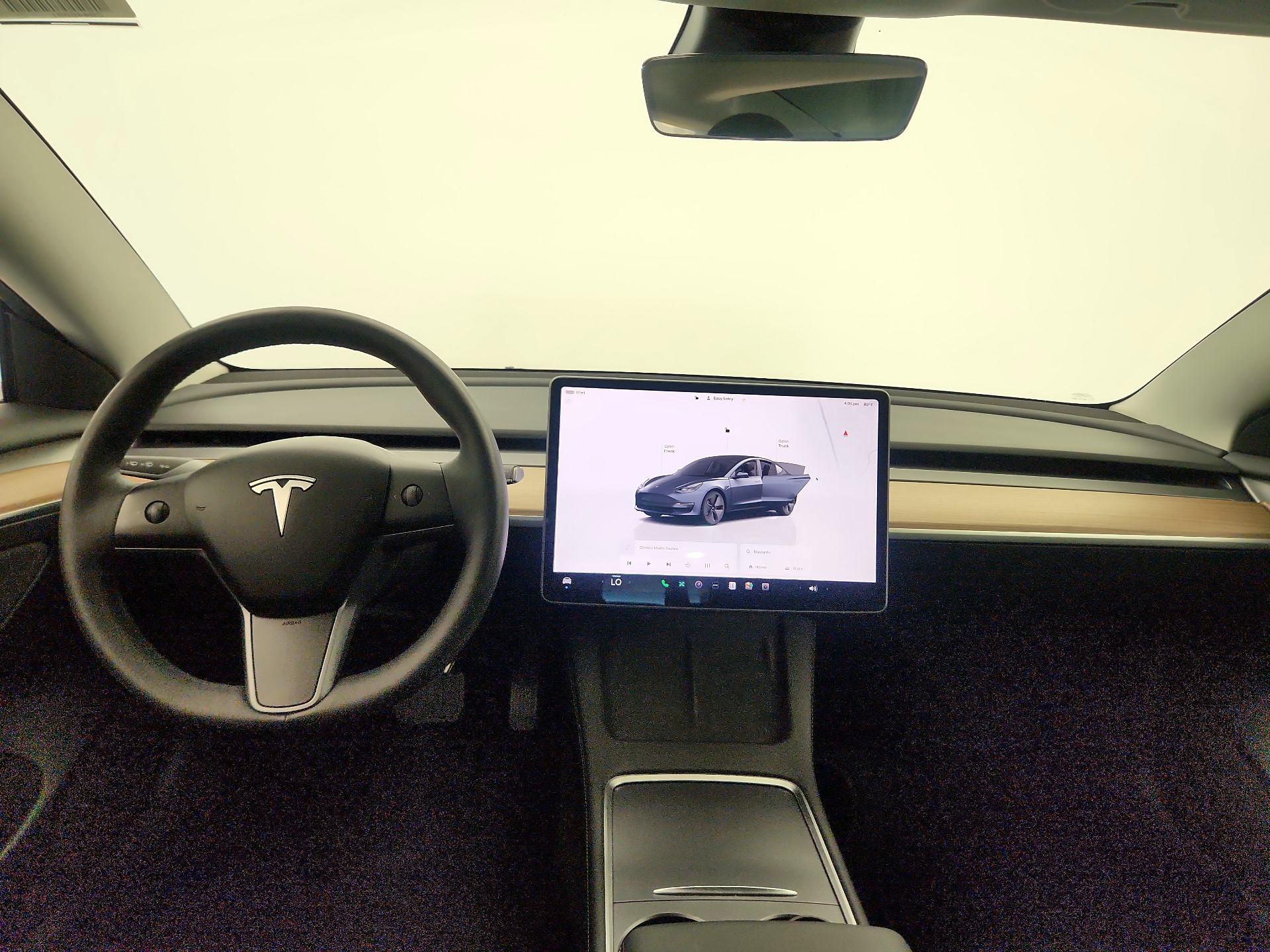 Thumbnail: 2023 Tesla Model 3 - 9