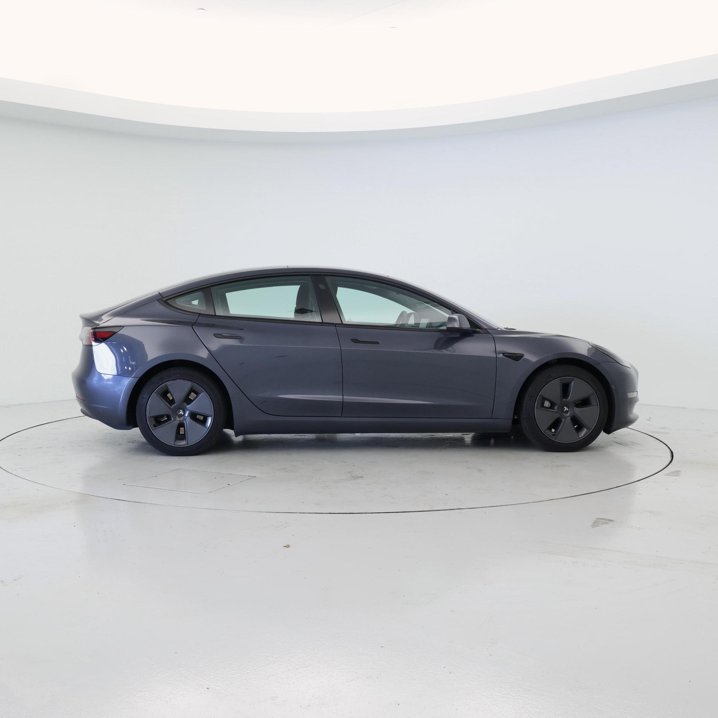 Thumbnail: 2023 Tesla Model 3 - 7