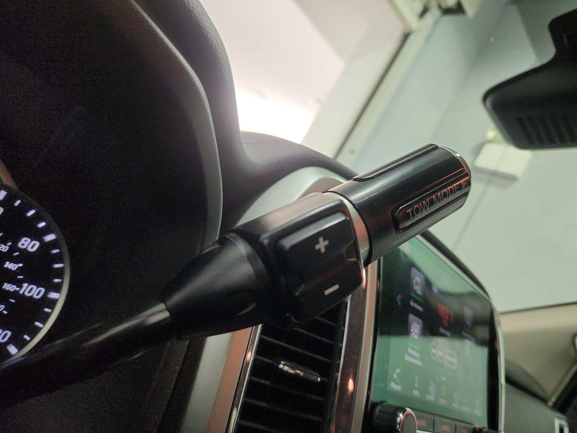Thumbnail: 2021 Nissan Titan - 17