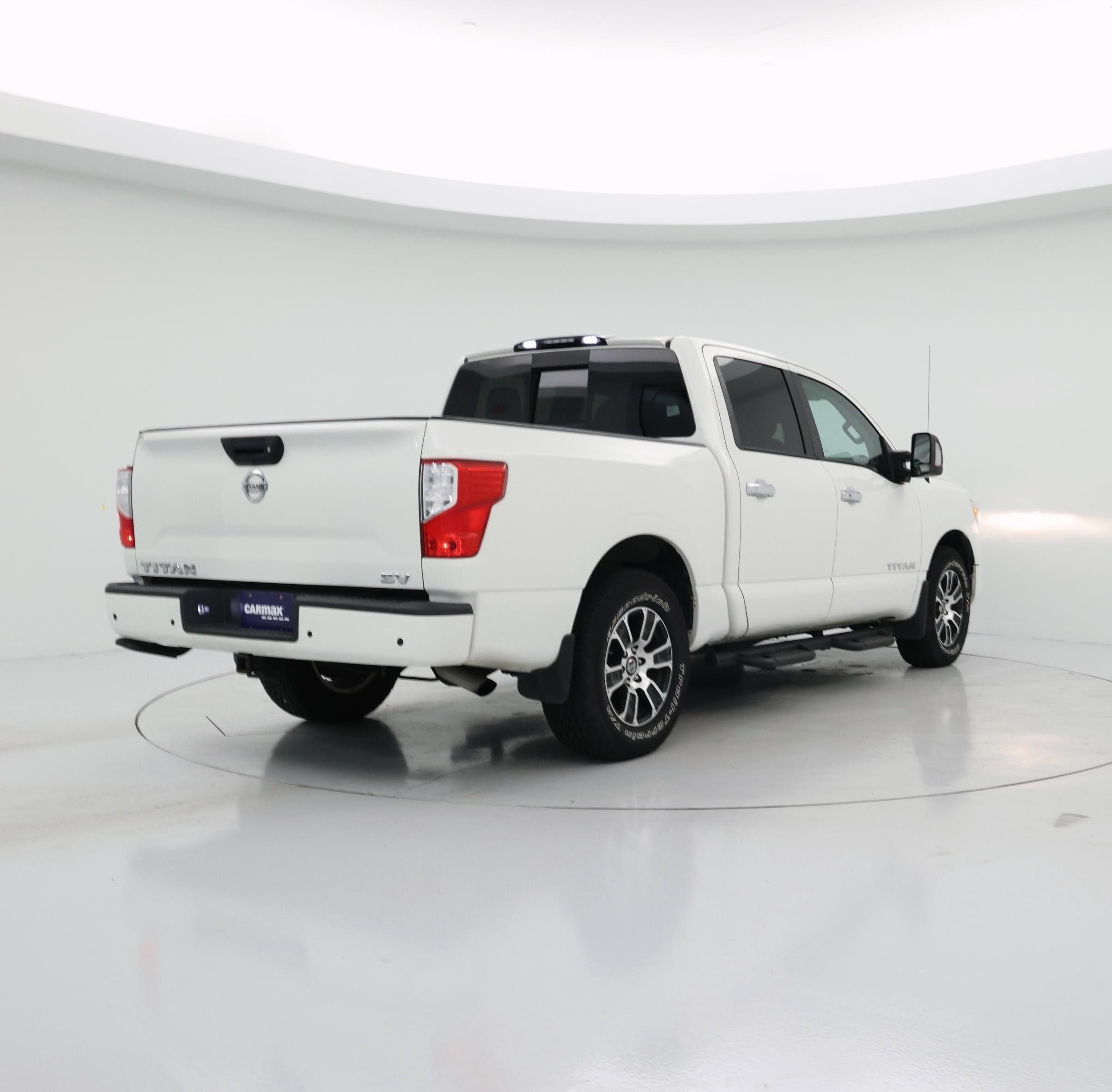 Thumbnail: 2021 Nissan Titan - 8
