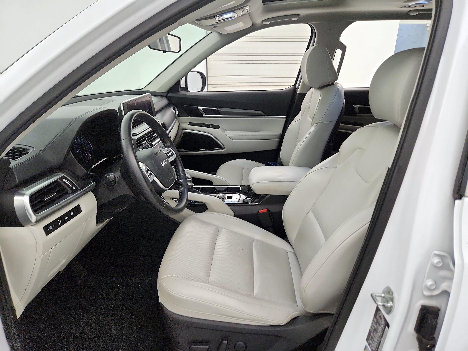 Thumbnail: 2022 Kia Telluride - 11