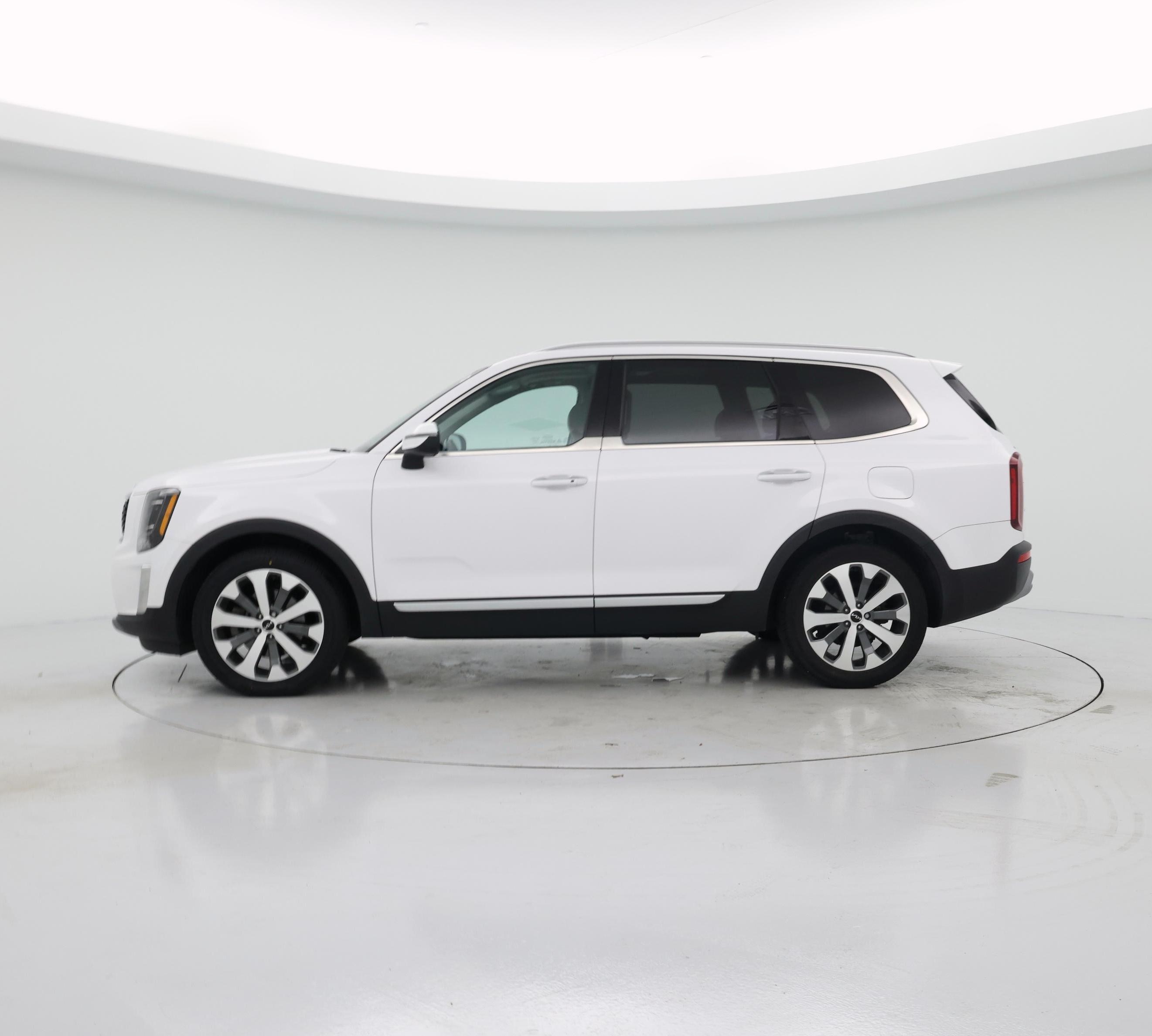 Thumbnail: 2022 Kia Telluride - 3