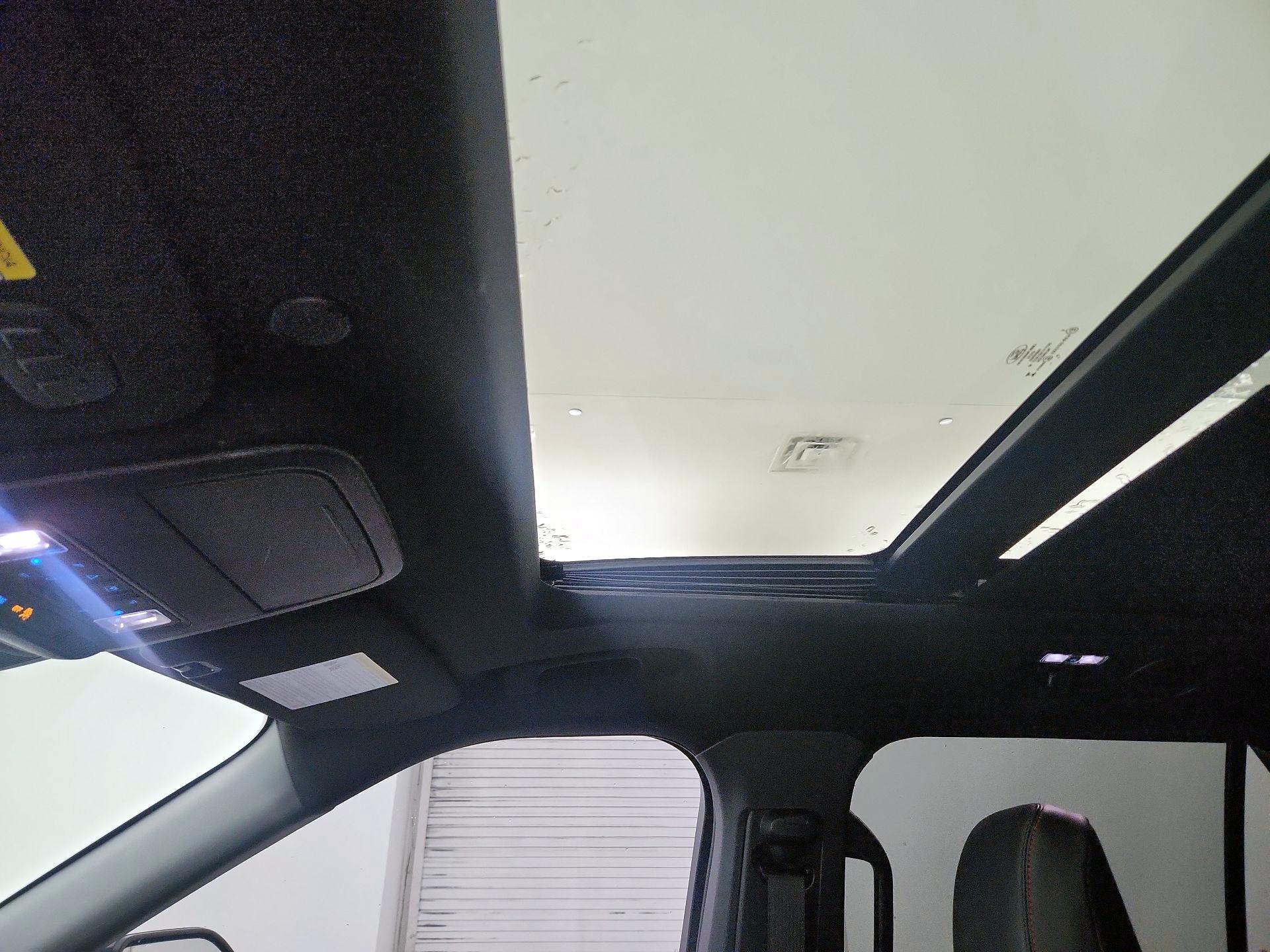 Thumbnail: 2025 Ford Explorer - 18