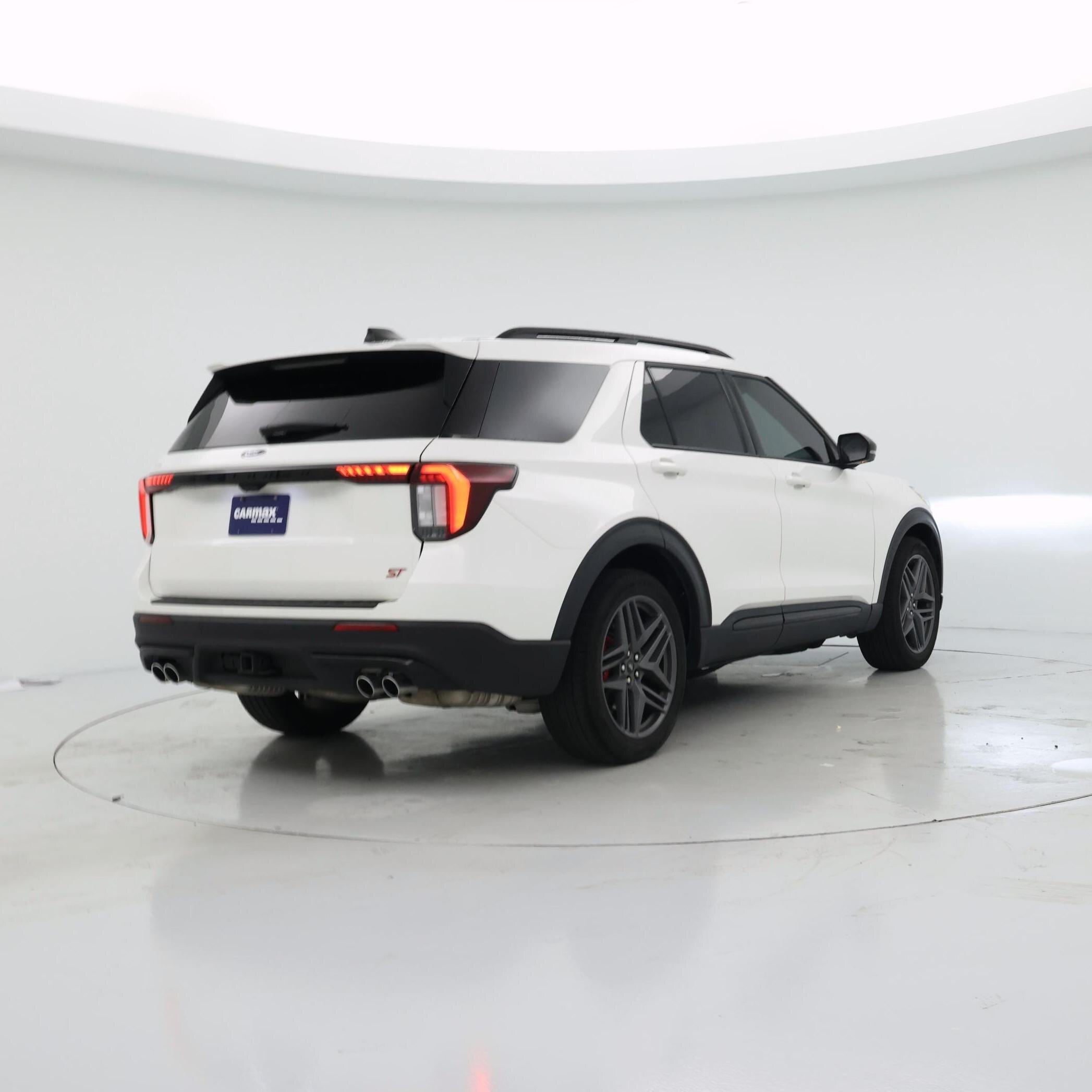 Thumbnail: 2025 Ford Explorer - 8