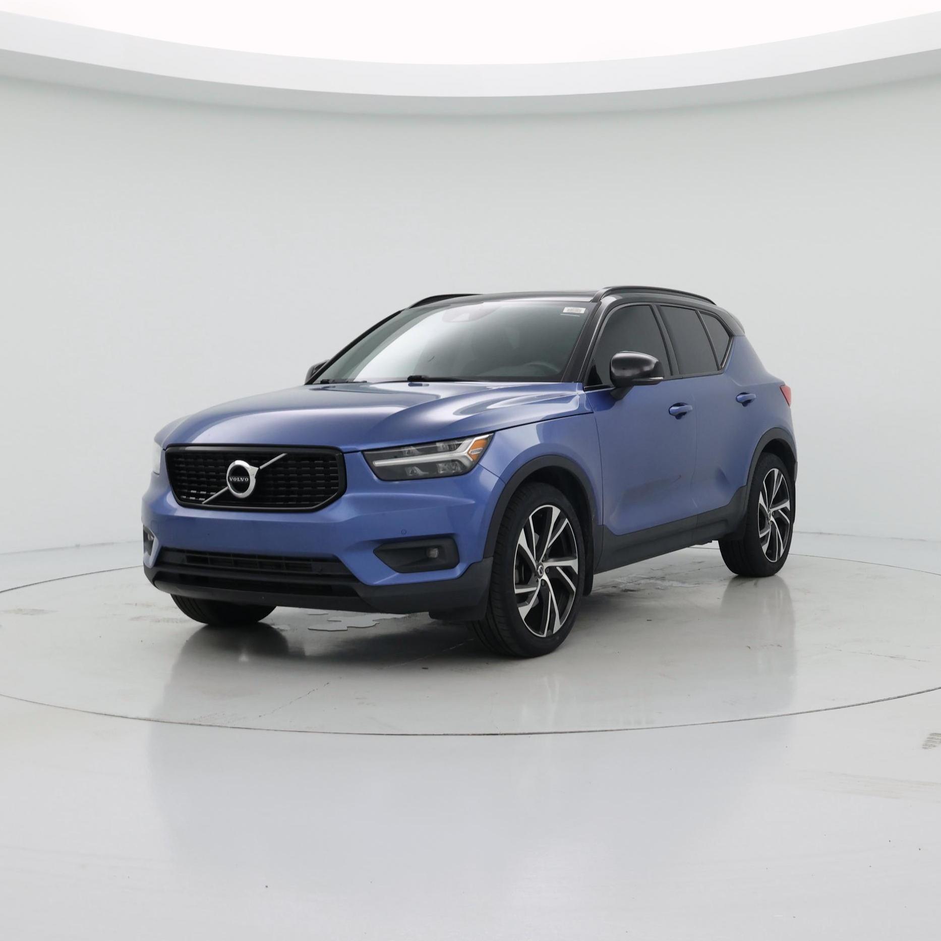 Thumbnail: 2021 Volvo XC40 - 4