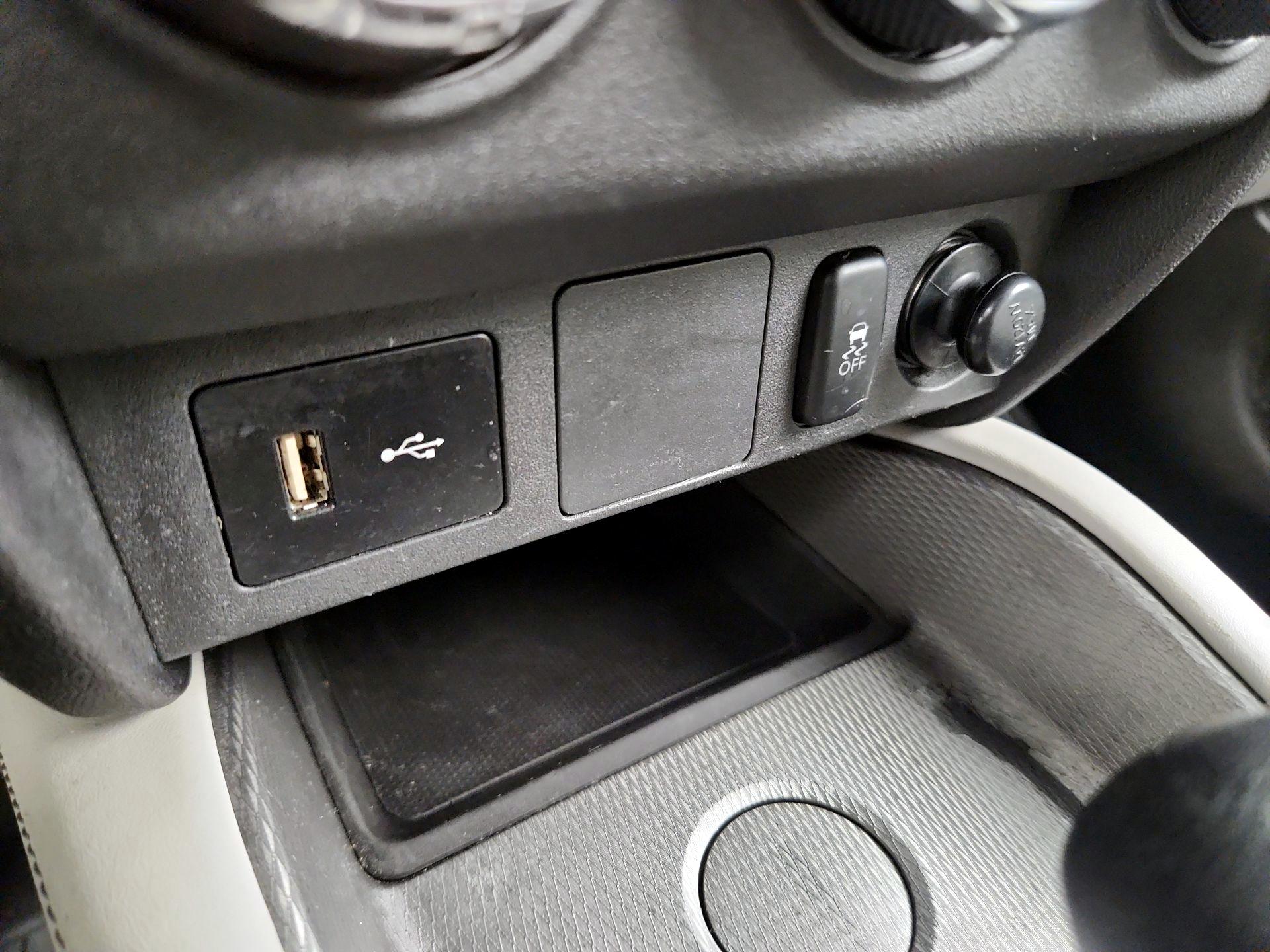 Thumbnail: 2019 Mitsubishi Outlander Sport - 18