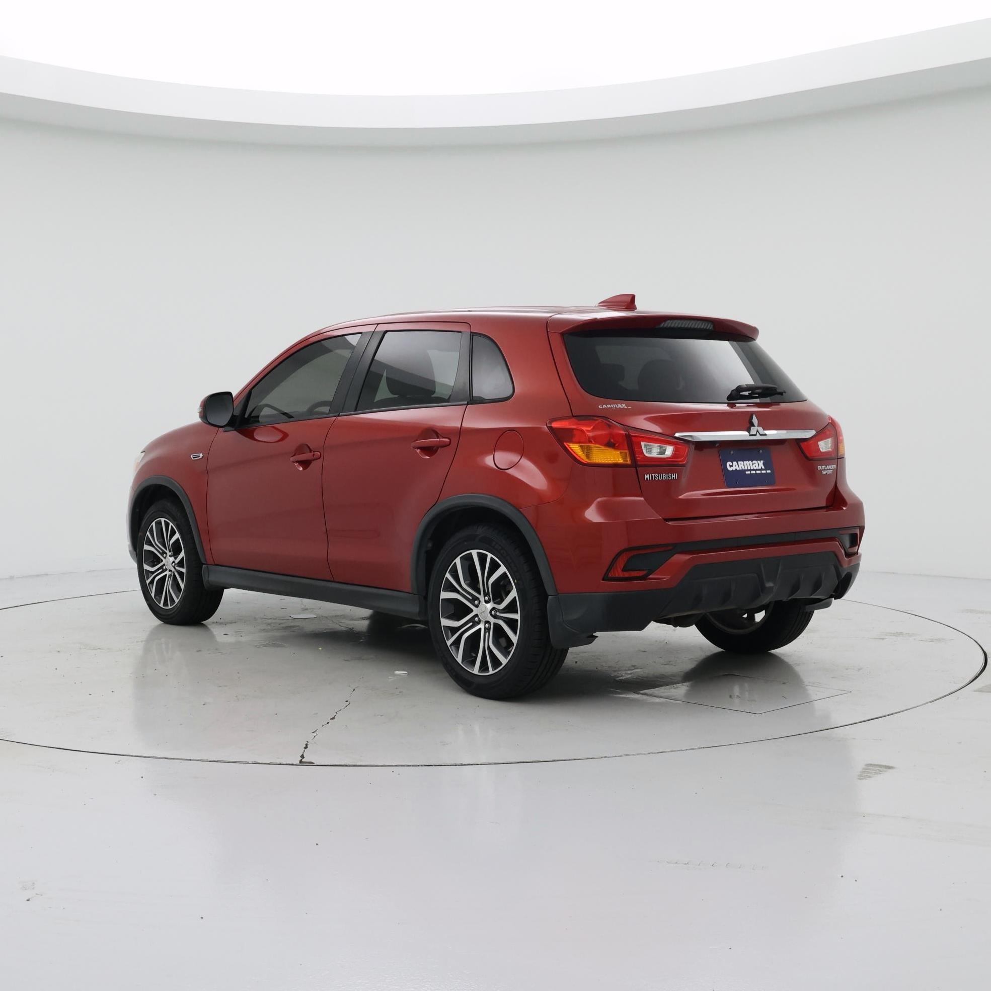 Thumbnail: 2019 Mitsubishi Outlander Sport - 2