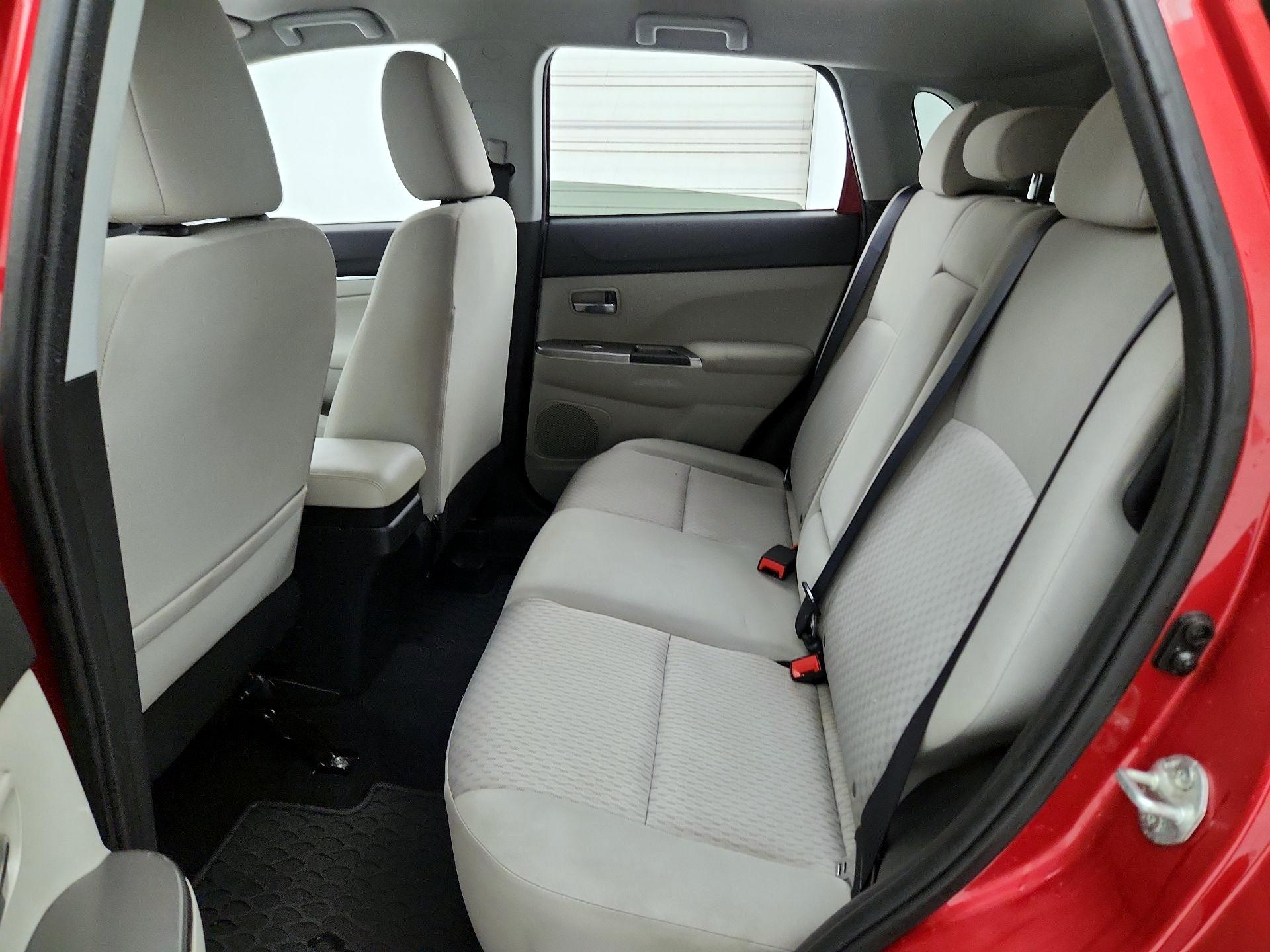 Thumbnail: 2019 Mitsubishi Outlander Sport - 19