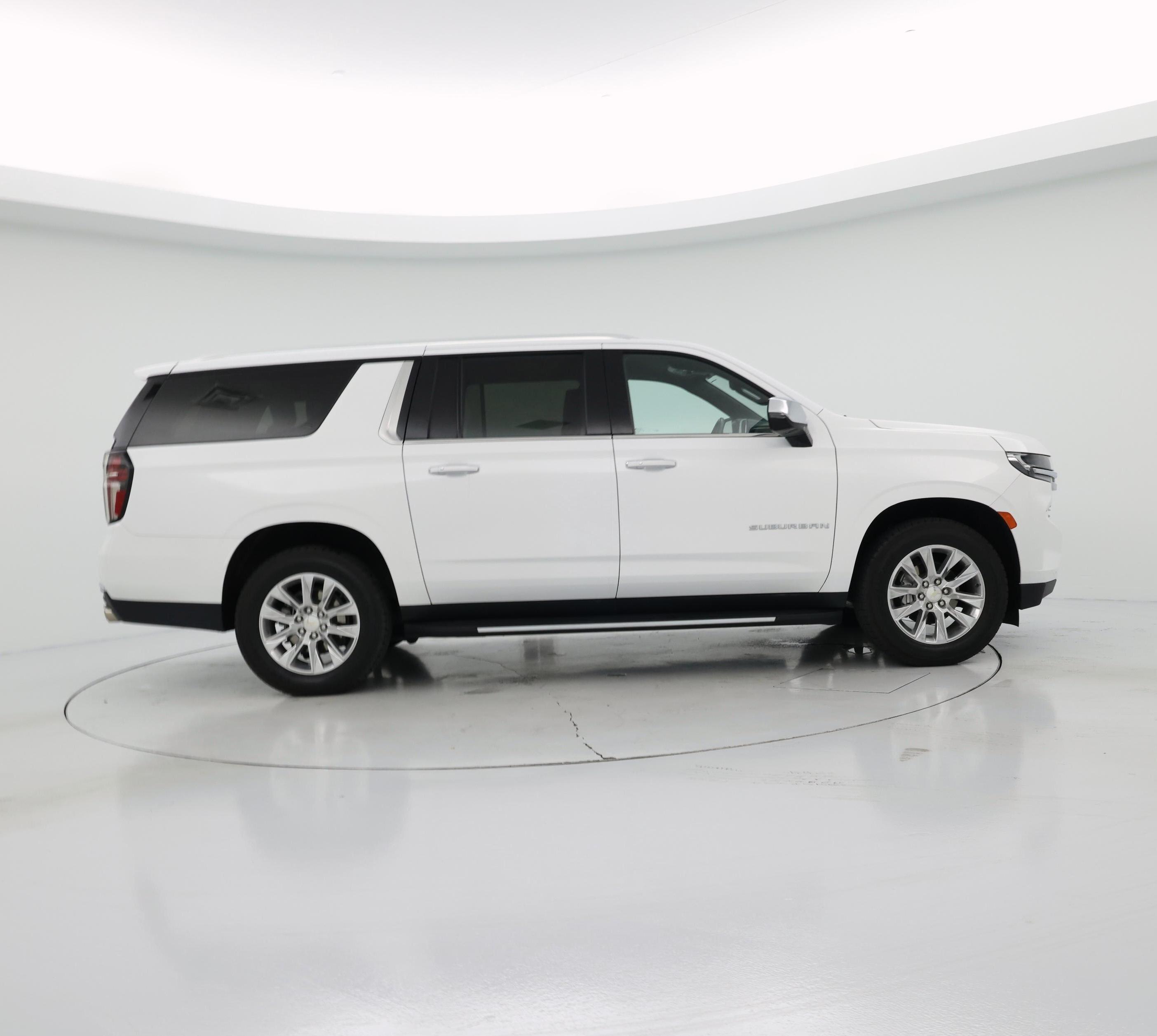 Thumbnail: 2023 Chevrolet Suburban - 7