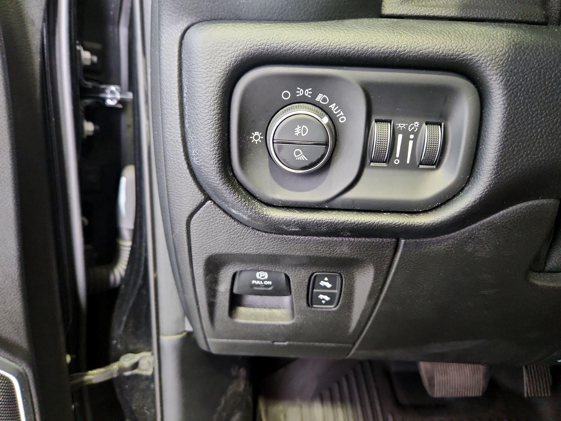 Thumbnail: 2019 RAM 1500 - 13