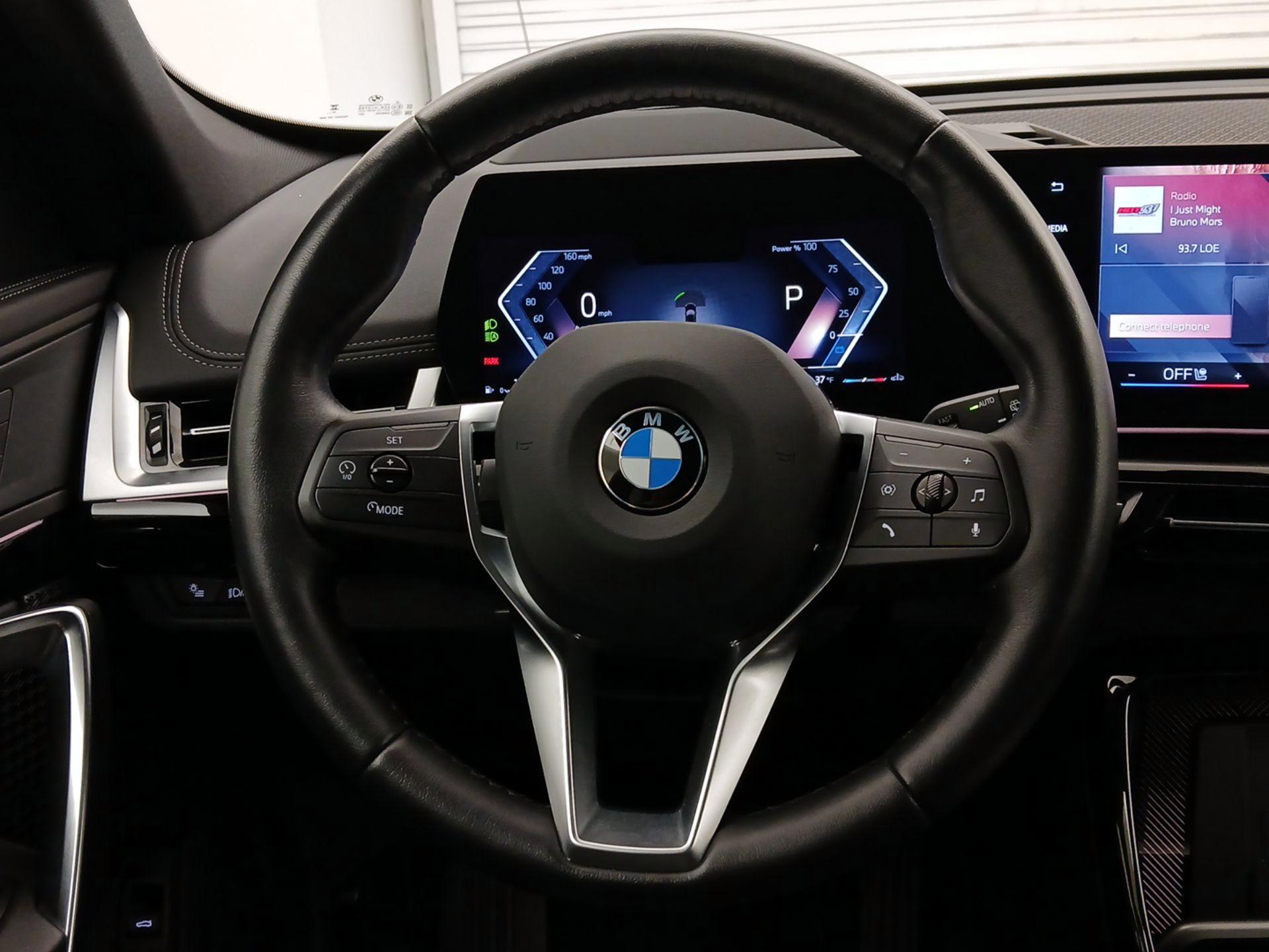 Thumbnail: 2025 BMW X1 - 10