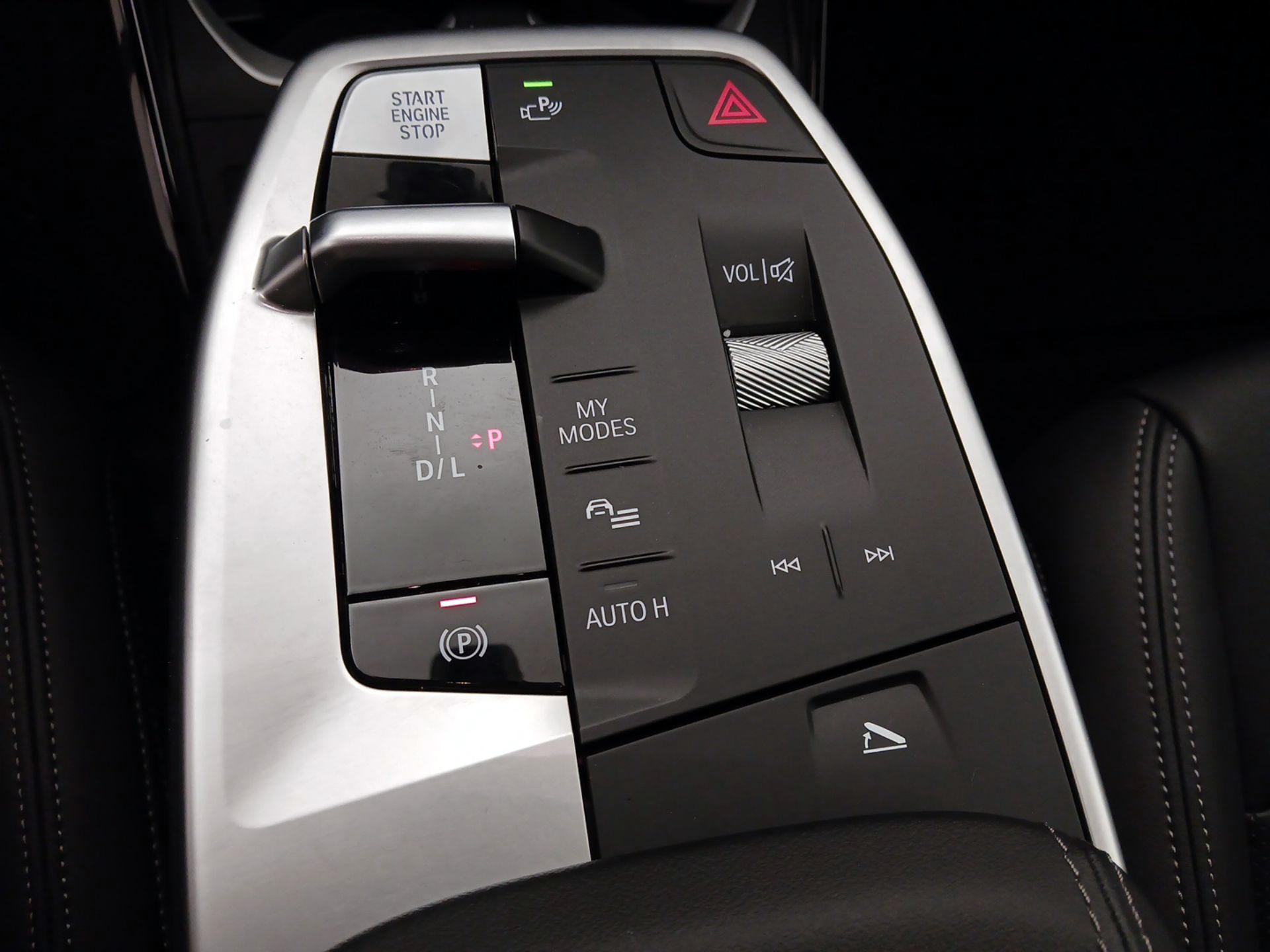 Thumbnail: 2025 BMW X1 - 17