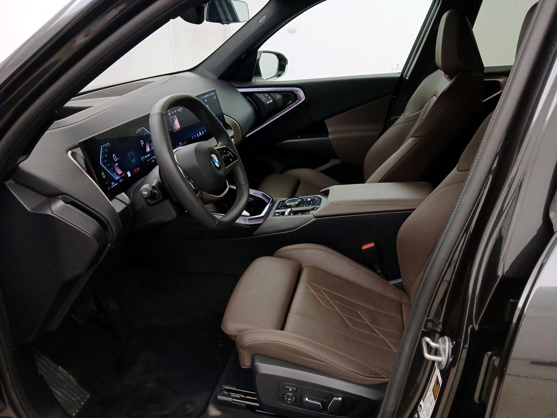 Thumbnail: 2025 BMW X3 - 11