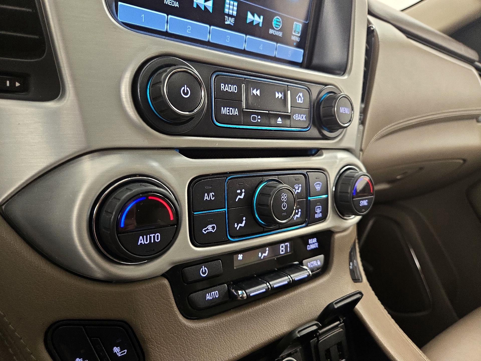Thumbnail: 2020 GMC Yukon - 17