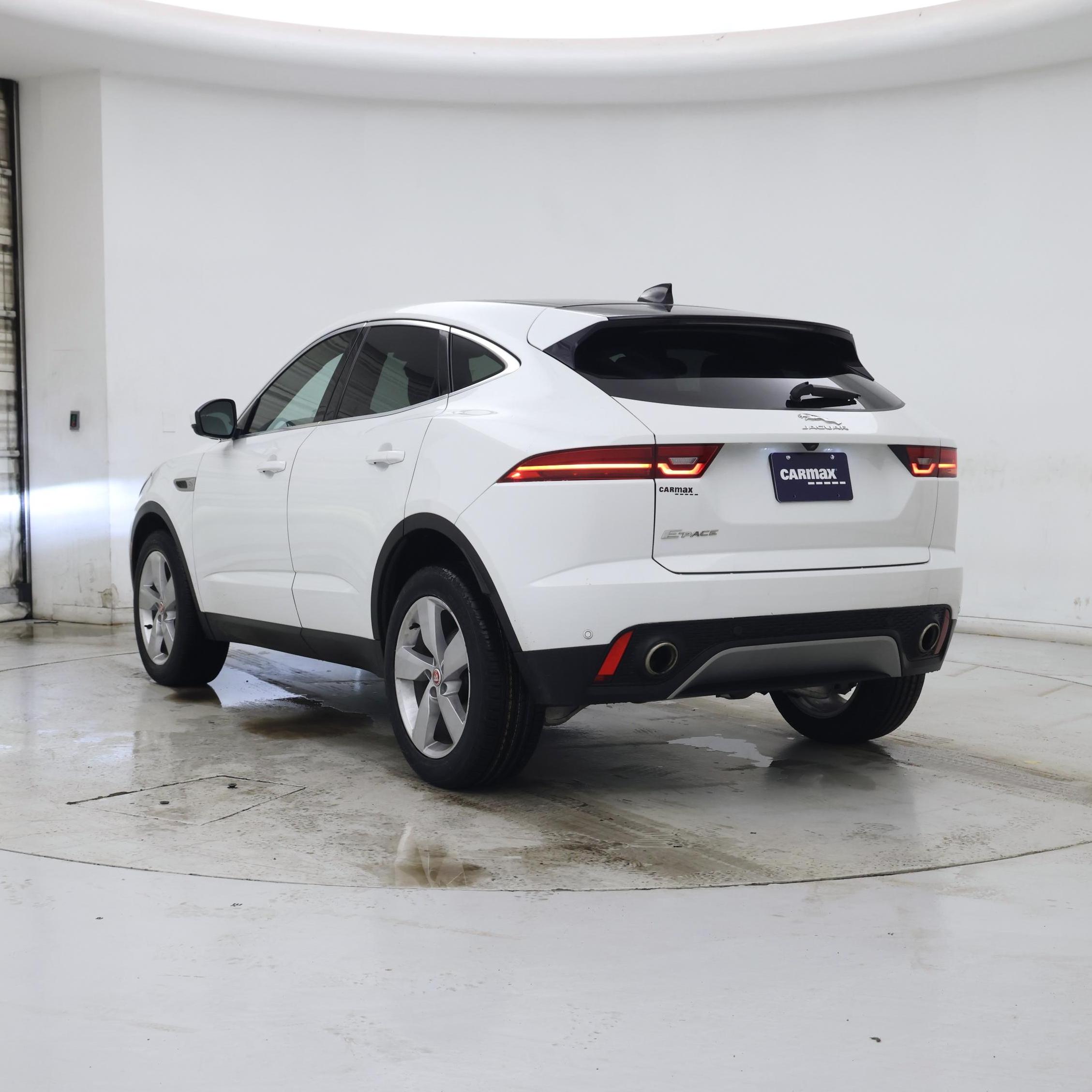 Thumbnail: 2022 Jaguar E-Pace - 2