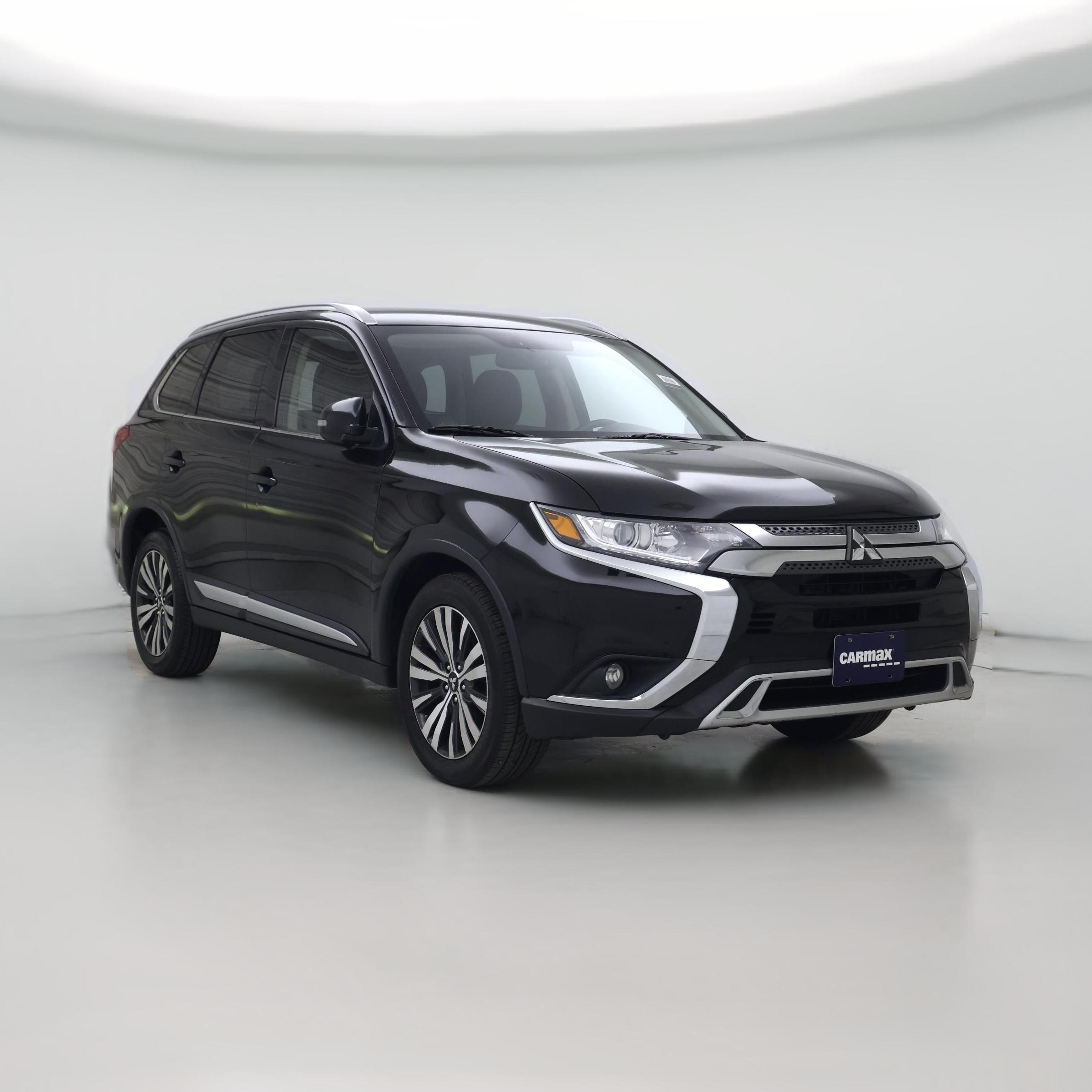 Thumbnail: 2019 Mitsubishi Outlander - 1