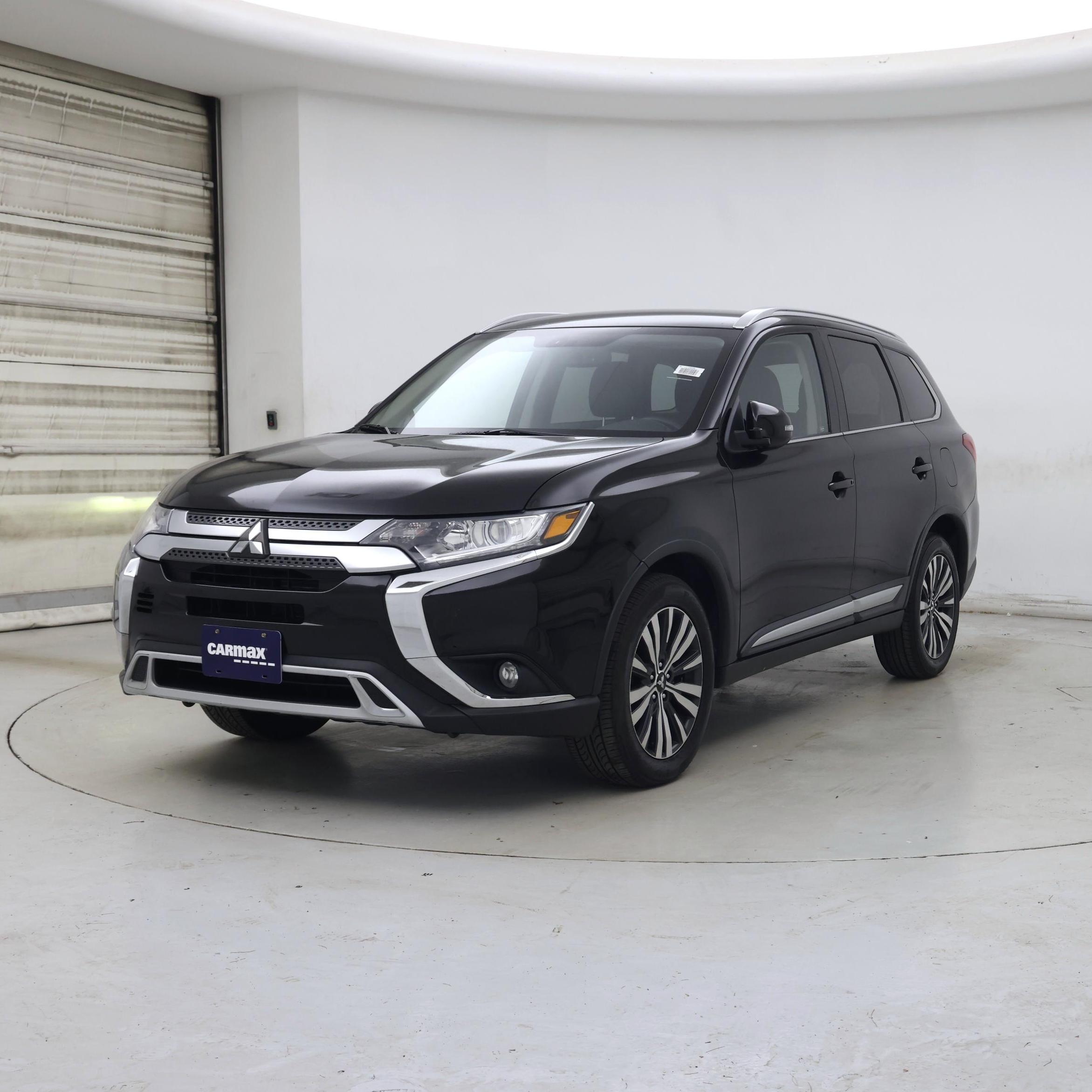 Thumbnail: 2019 Mitsubishi Outlander - 4