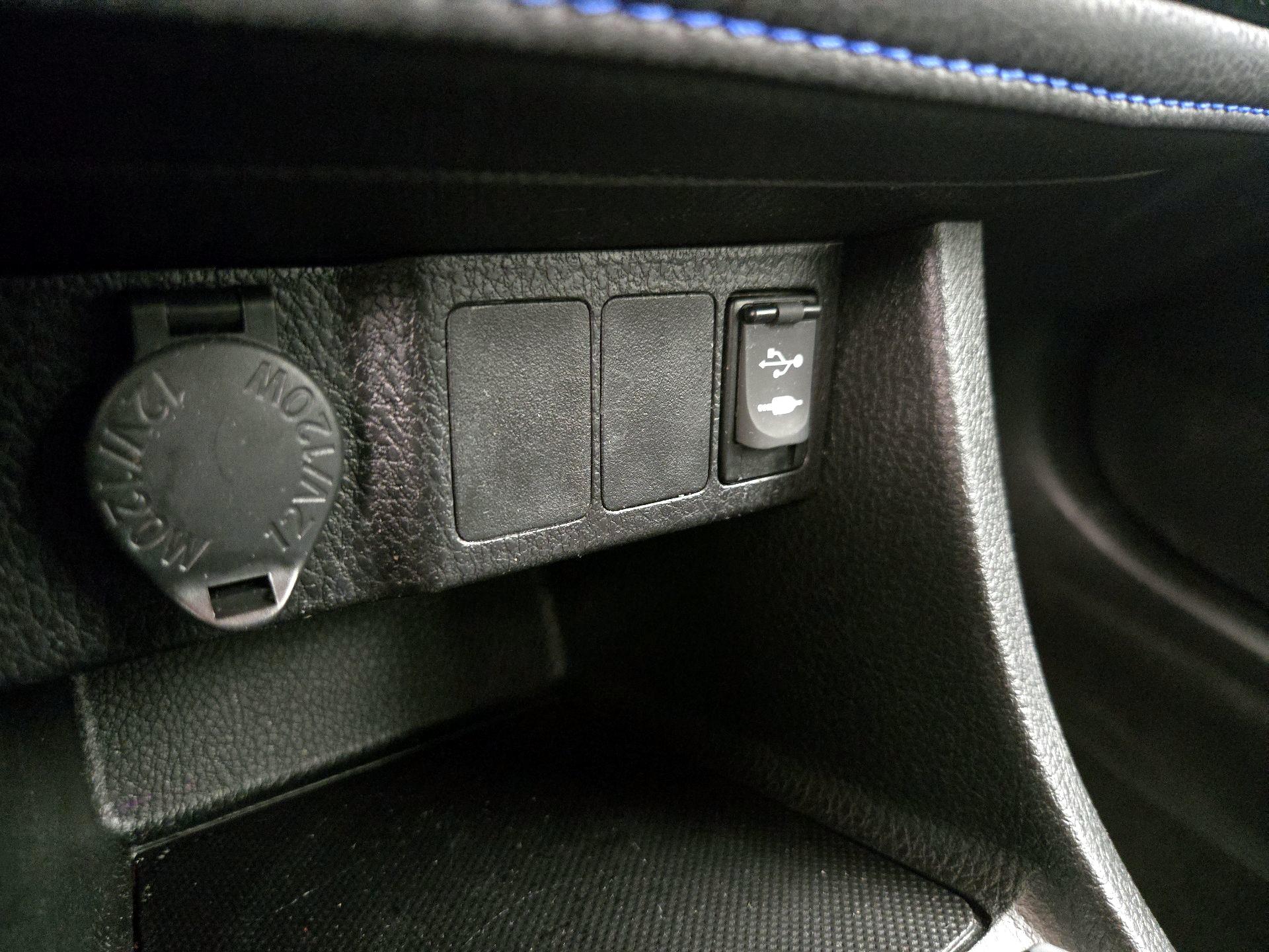 Thumbnail: 2018 Toyota Corolla - 18