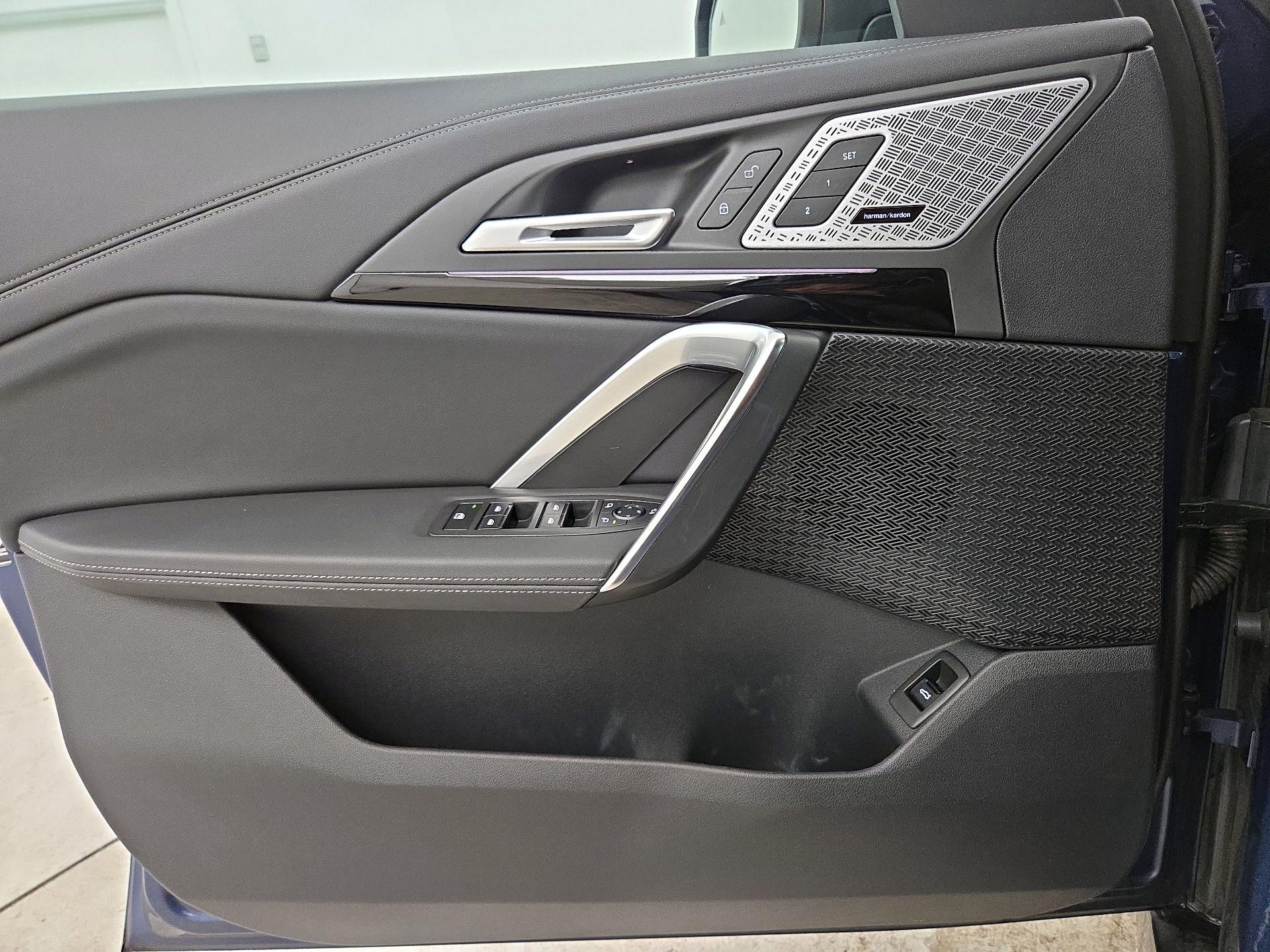 Thumbnail: 2025 BMW X1 - 12