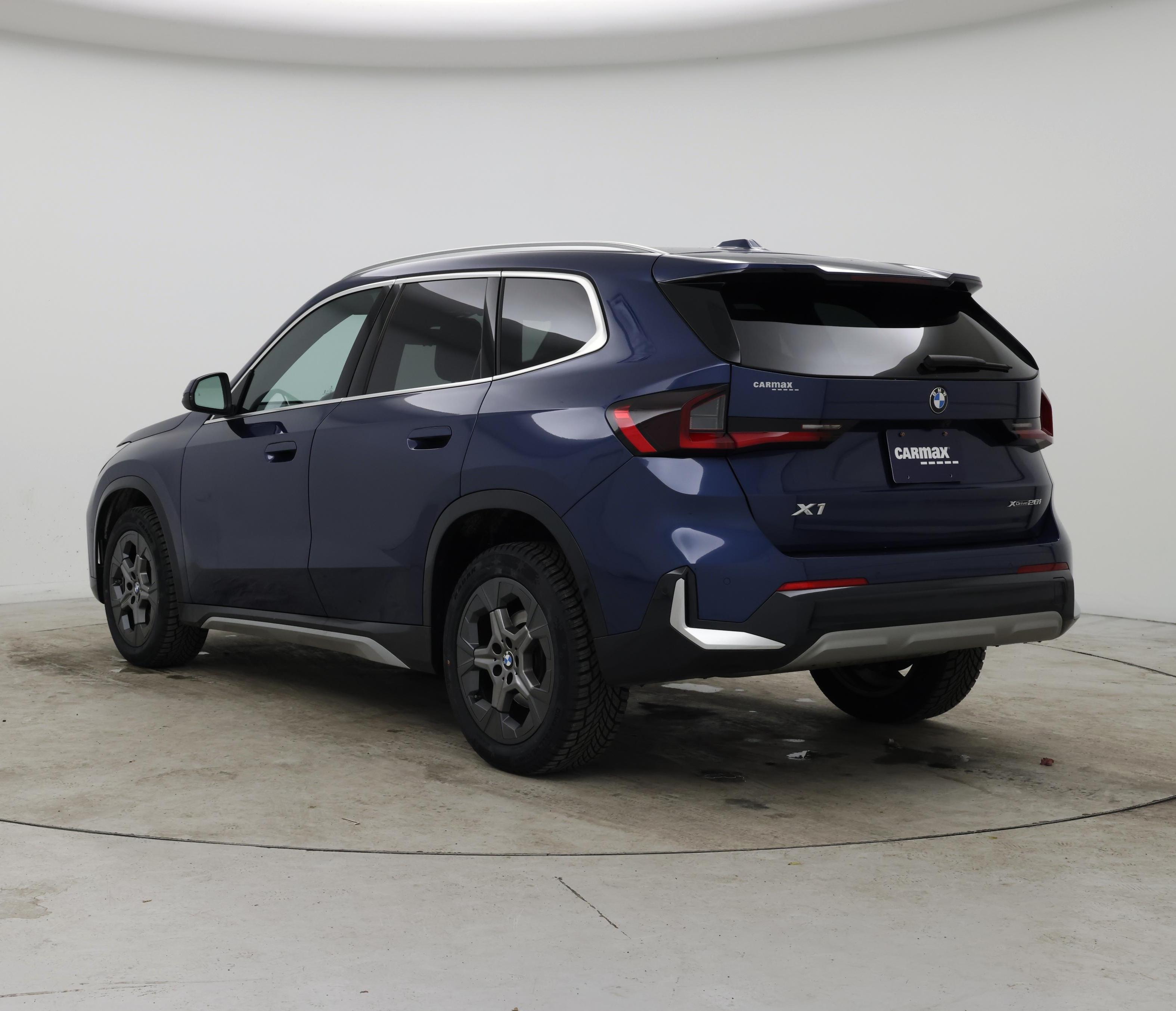 Thumbnail: 2025 BMW X1 - 2