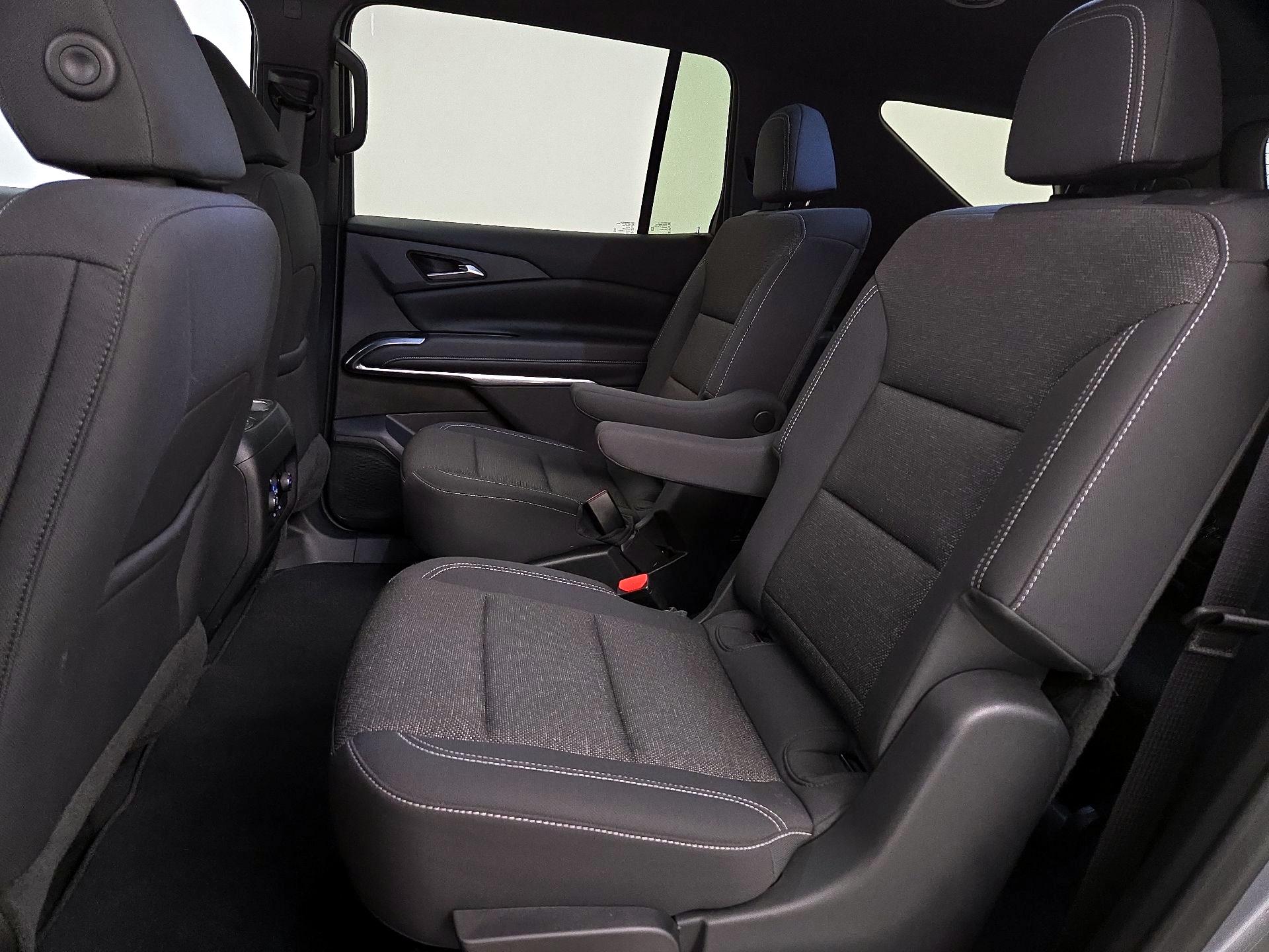 Thumbnail: 2025 Chevrolet Traverse - 19