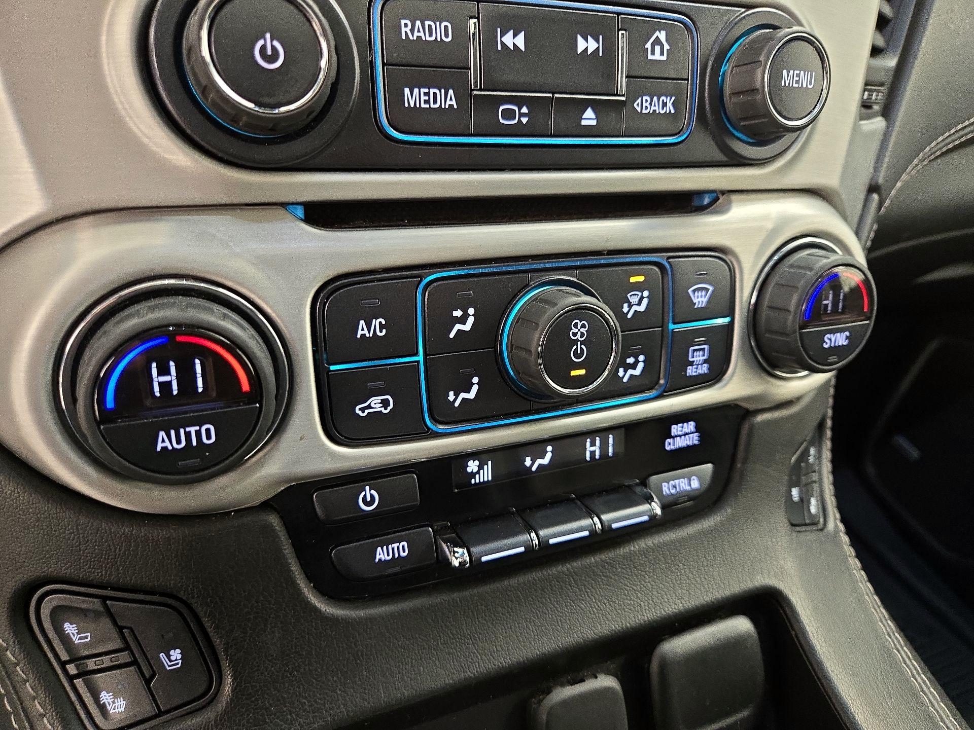 Thumbnail: 2019 GMC Yukon - 17