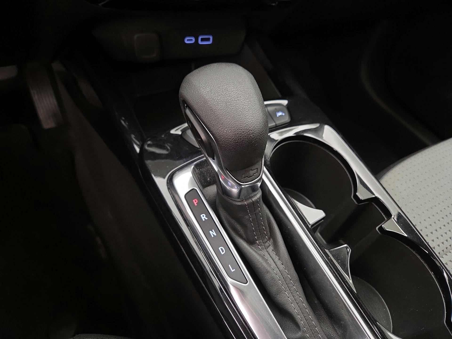 Thumbnail: 2025 Chevrolet Trax - 17