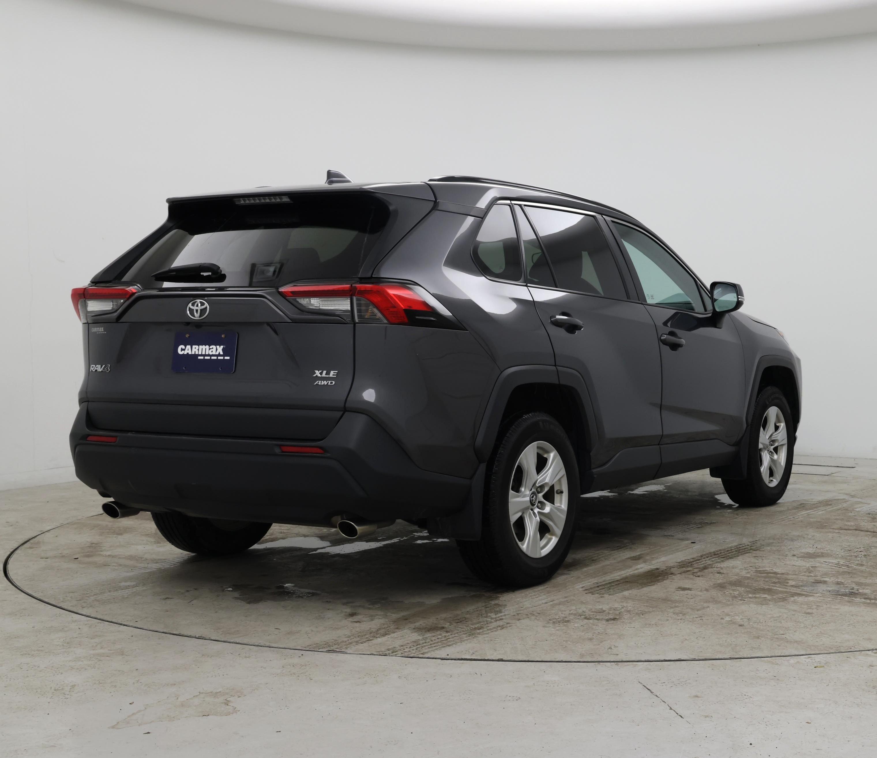 Thumbnail: 2019 Toyota RAV4 - 8