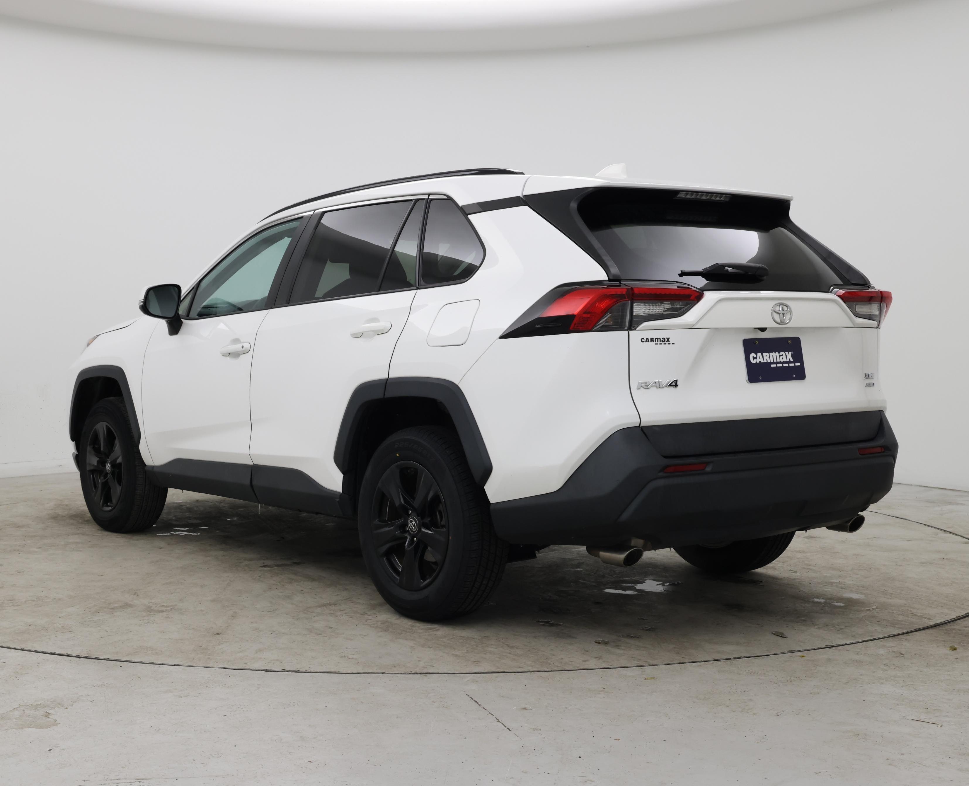 Thumbnail: 2019 Toyota RAV4 - 2