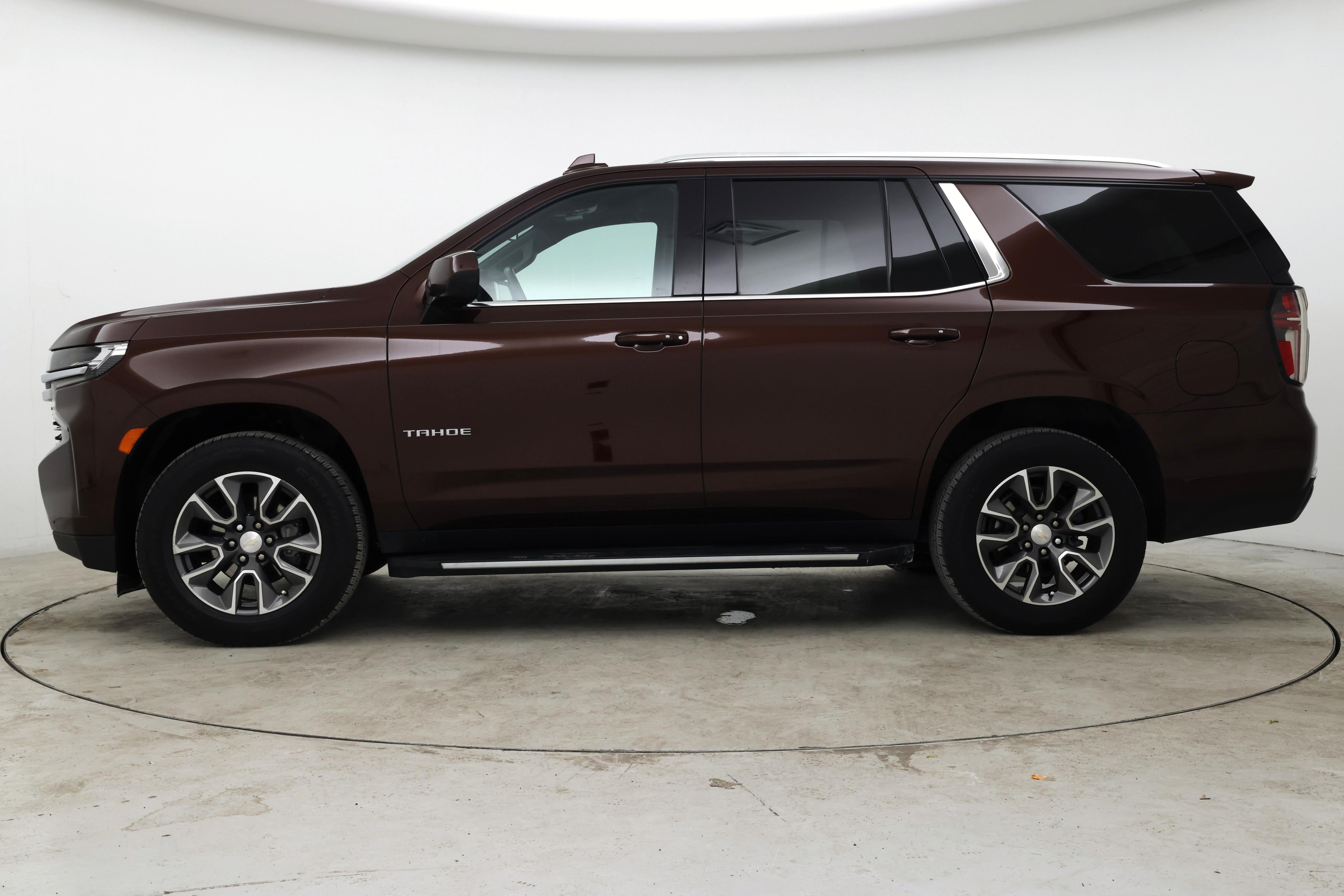 Thumbnail: 2022 Chevrolet Tahoe - 3