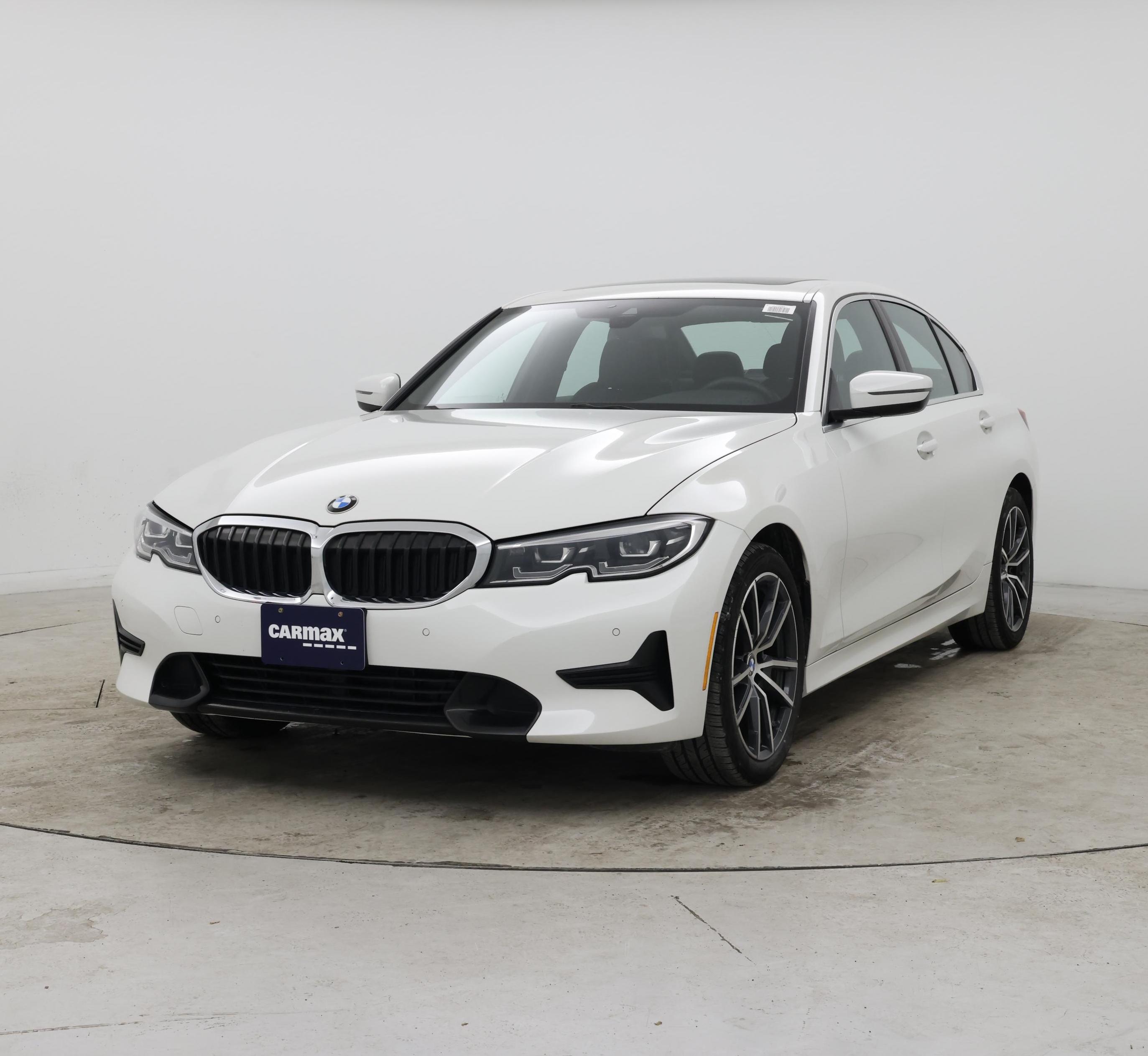 Thumbnail: 2019 BMW 3 Series - 4
