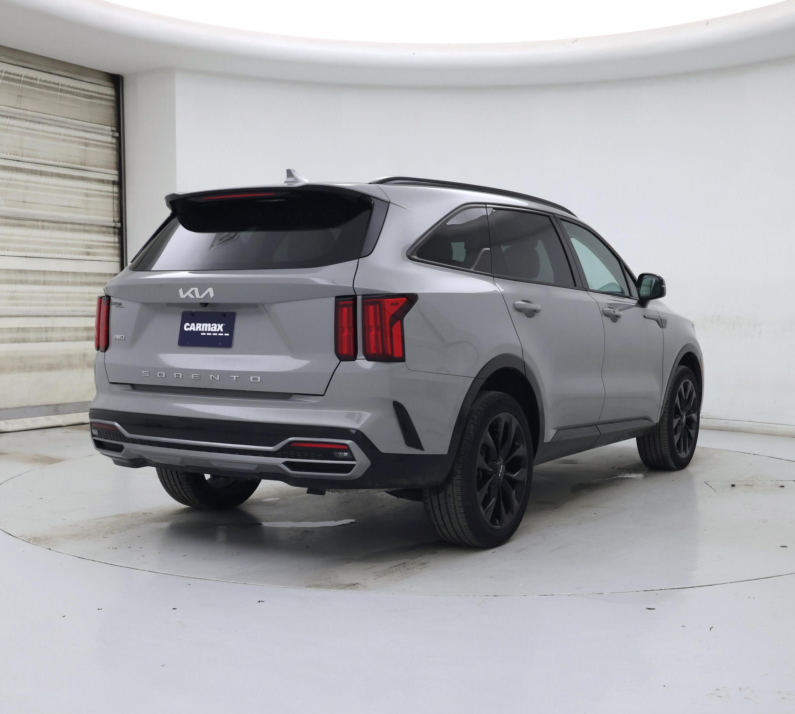 Thumbnail: 2022 Kia Sorento - 8