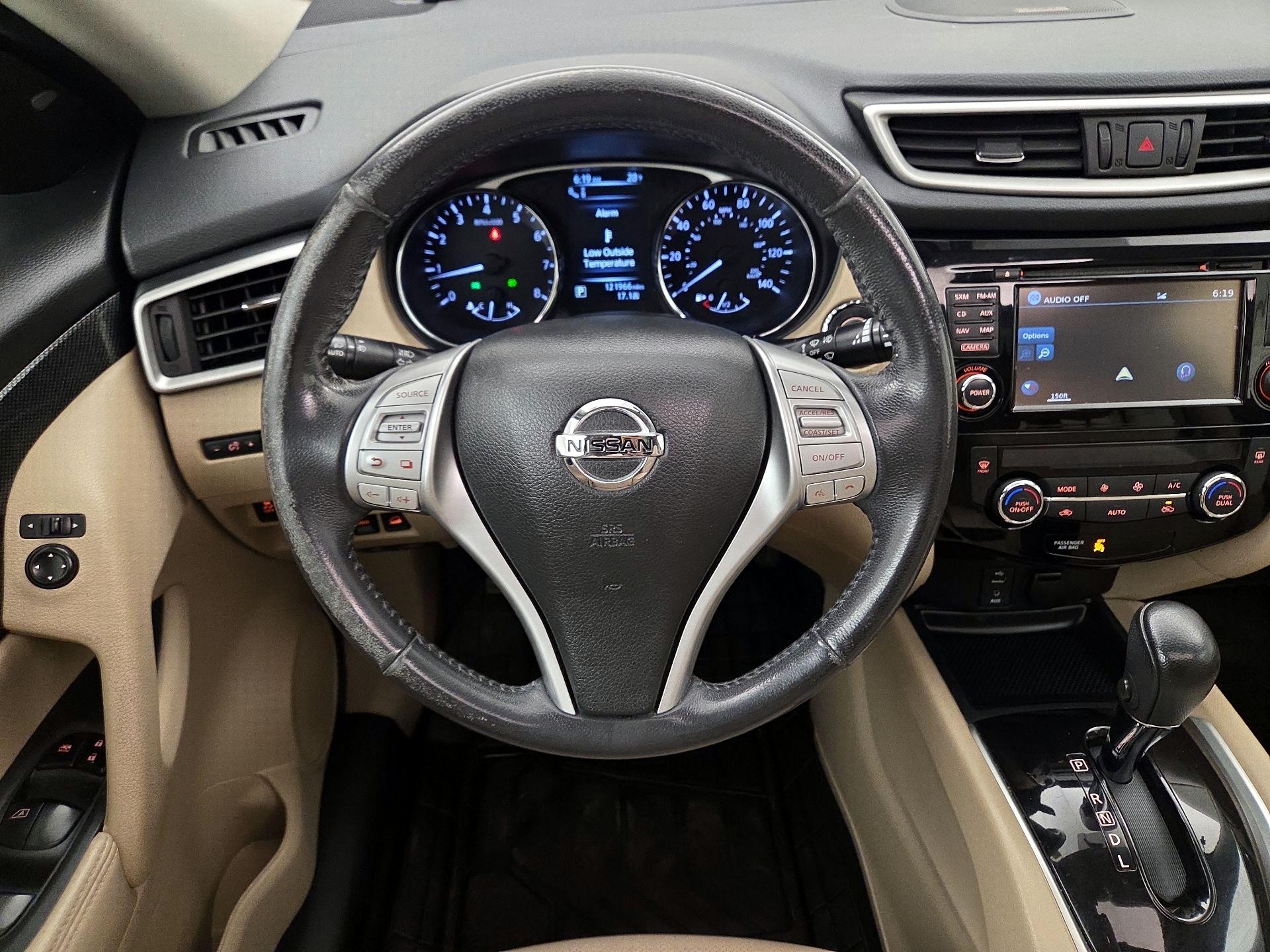 Thumbnail: 2016 Nissan Rogue - 10