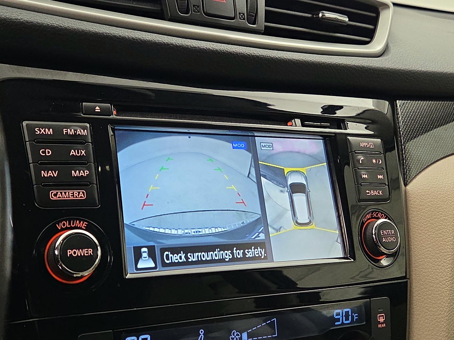 Thumbnail: 2016 Nissan Rogue - 14