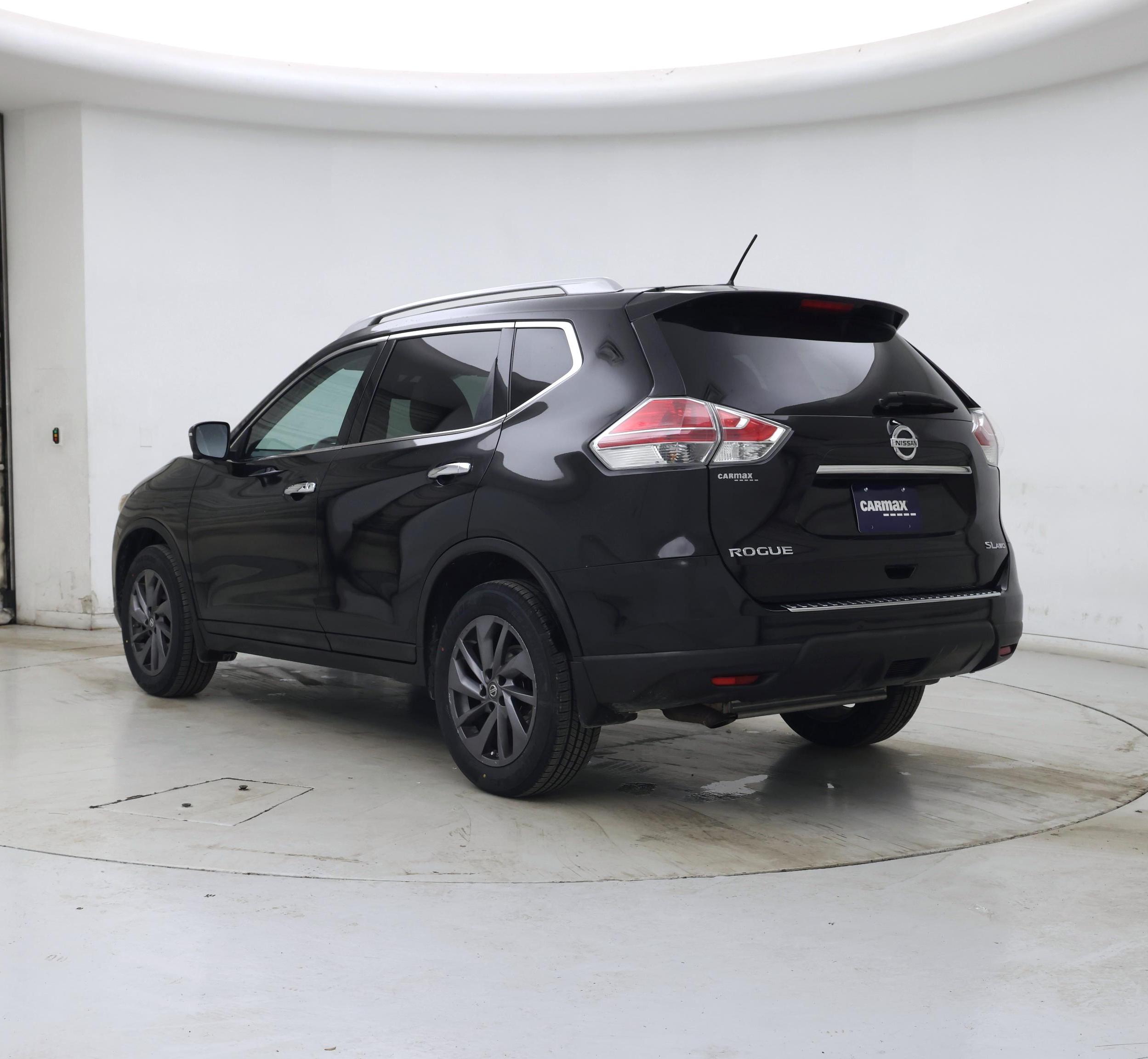 Thumbnail: 2016 Nissan Rogue - 2