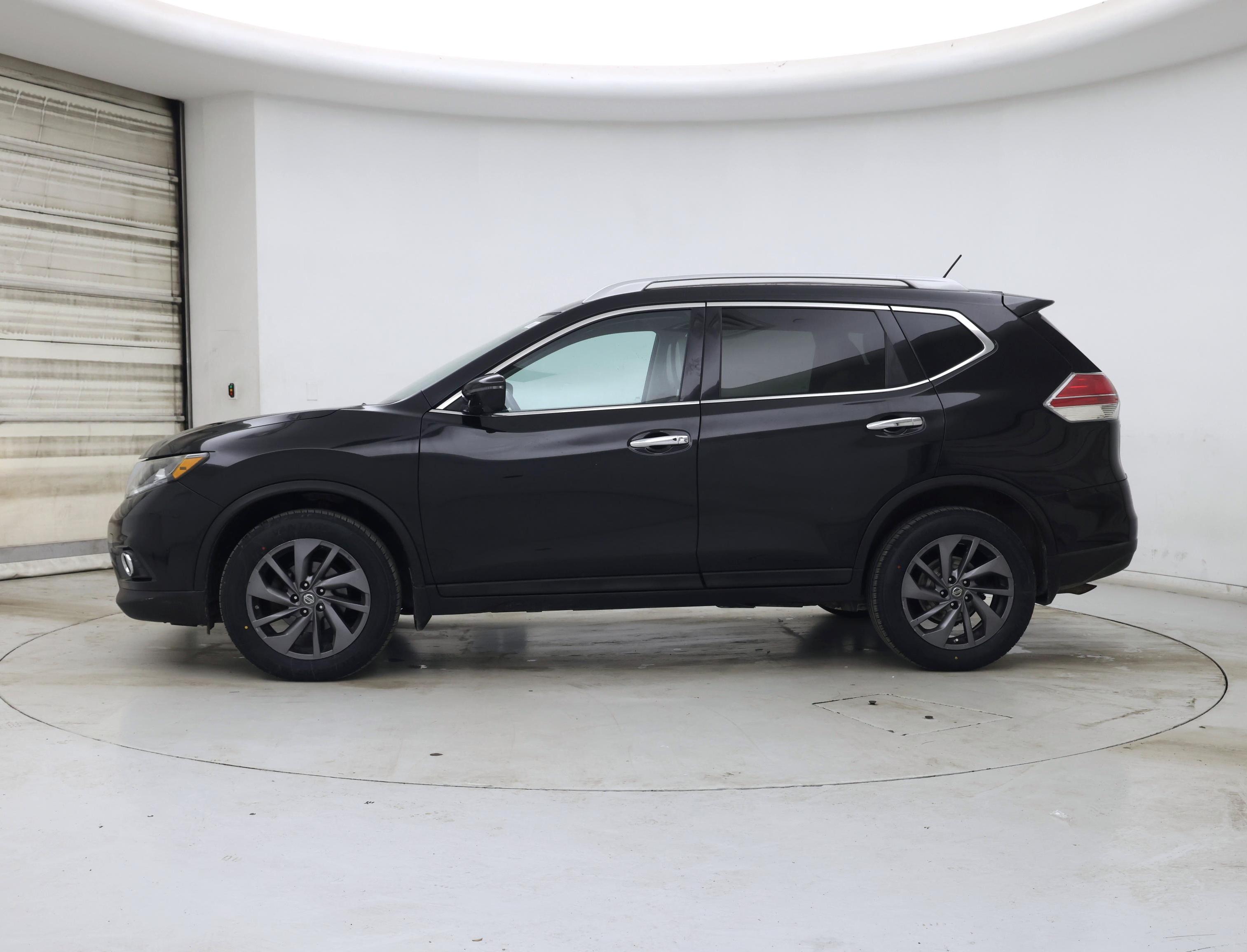 Thumbnail: 2016 Nissan Rogue - 3