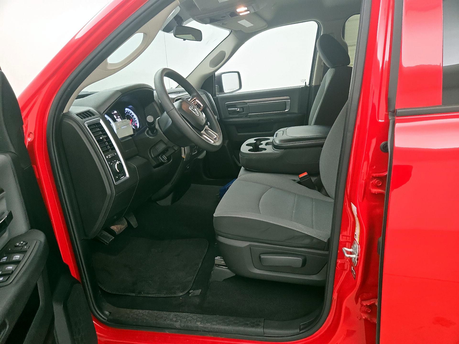 Thumbnail: 2024 RAM 1500 Classic - 11