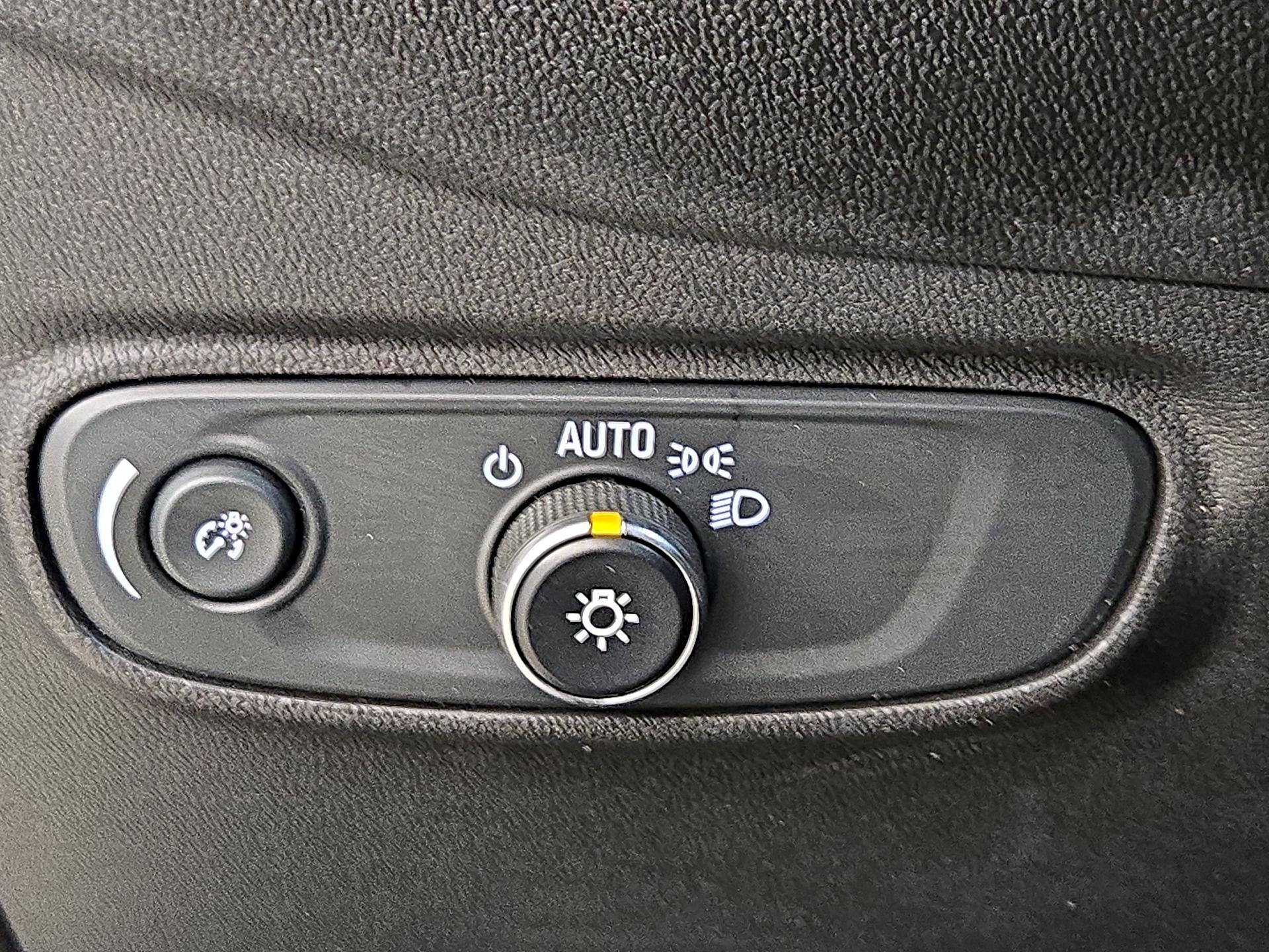 Thumbnail: 2023 Chevrolet Equinox - 13