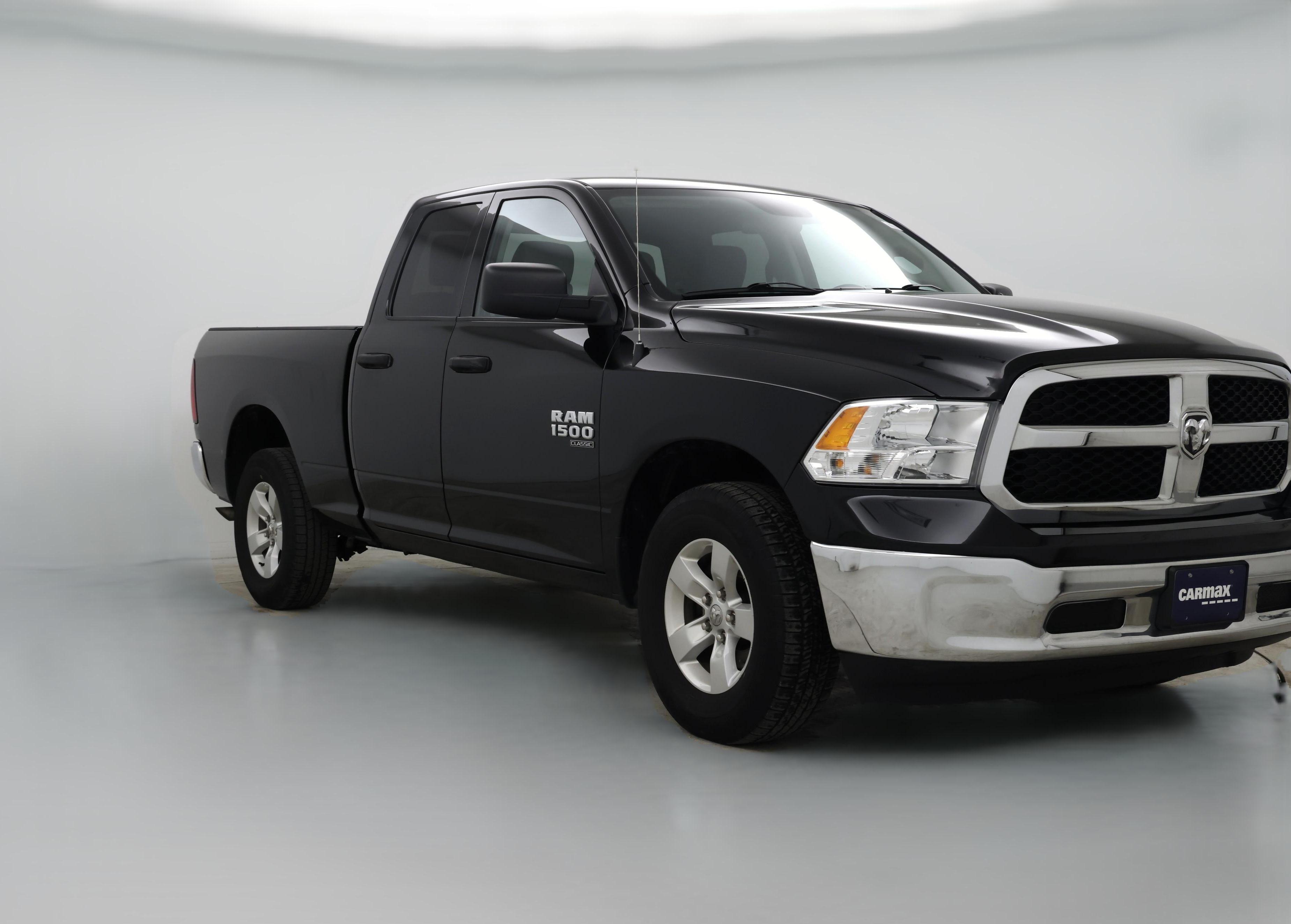 Thumbnail: 2024 RAM 1500 Classic - 1