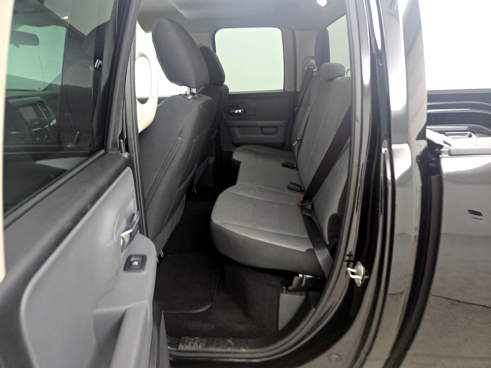 Thumbnail: 2024 RAM 1500 Classic - 19