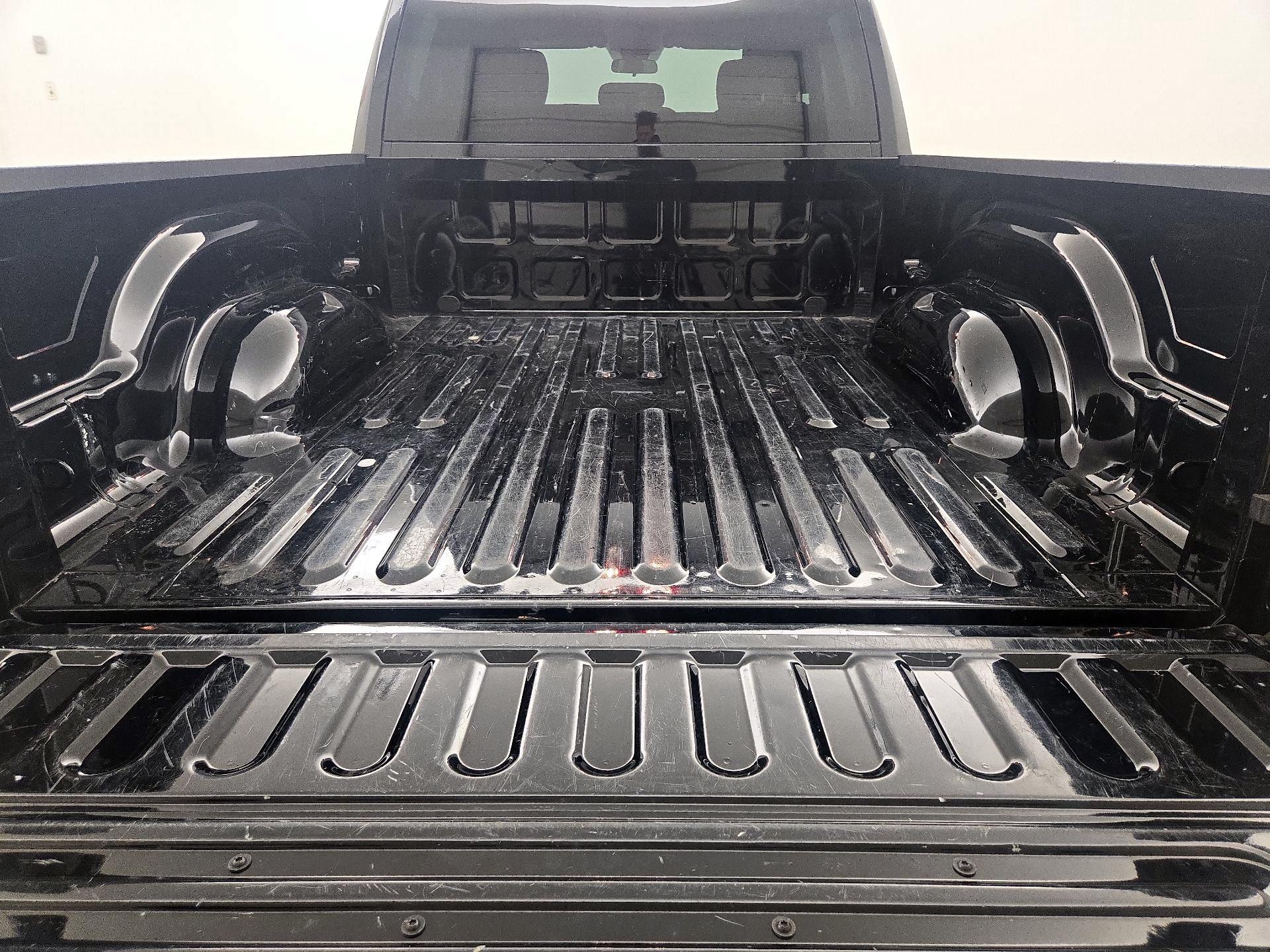 Thumbnail: 2024 RAM 1500 Classic - 20