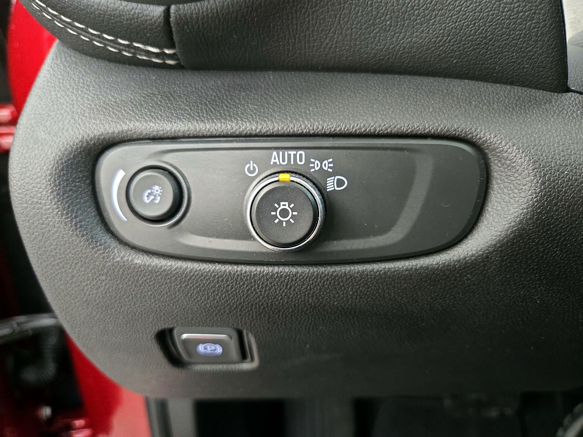 Thumbnail: 2023 Chevrolet Blazer - 13