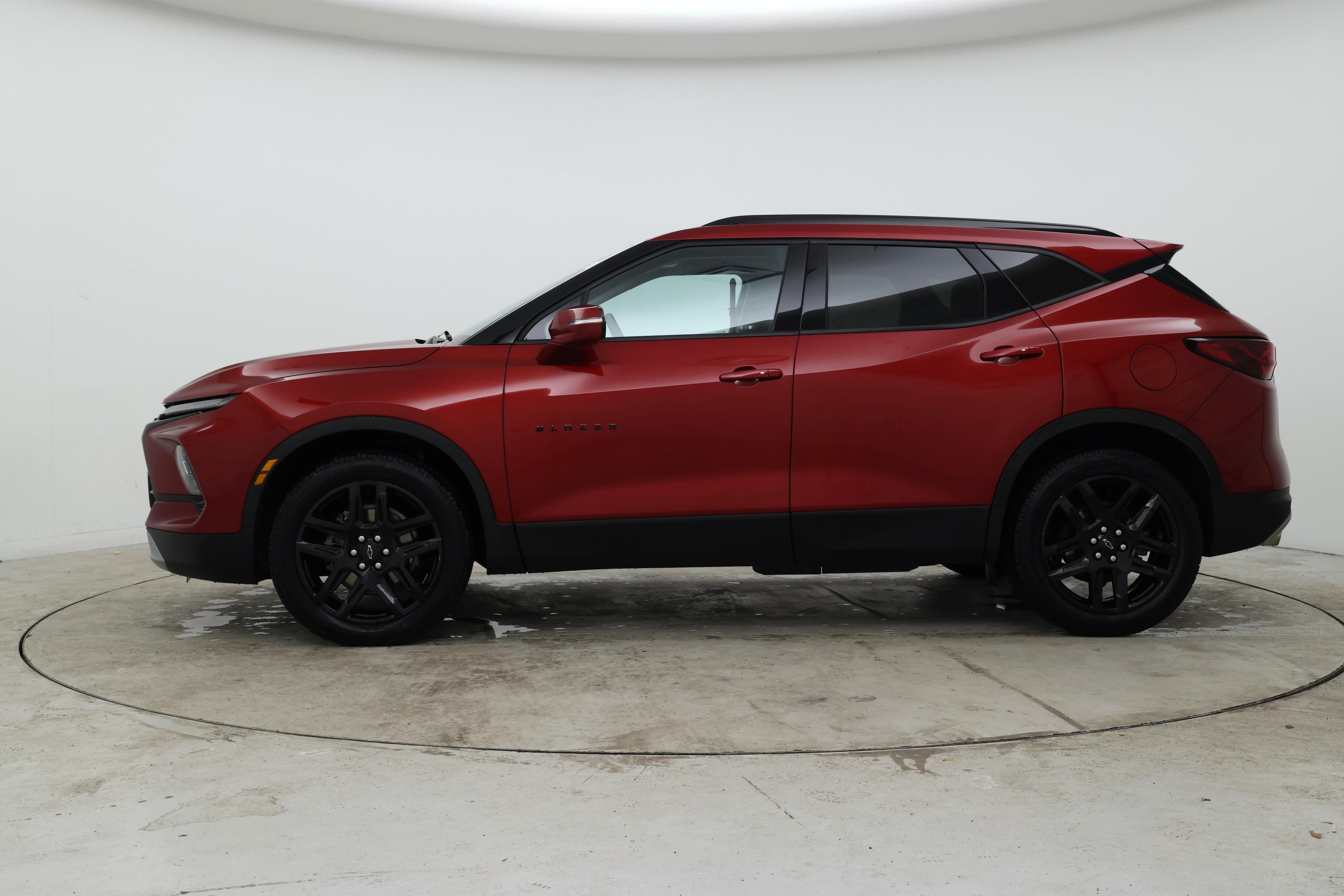 Thumbnail: 2023 Chevrolet Blazer - 3