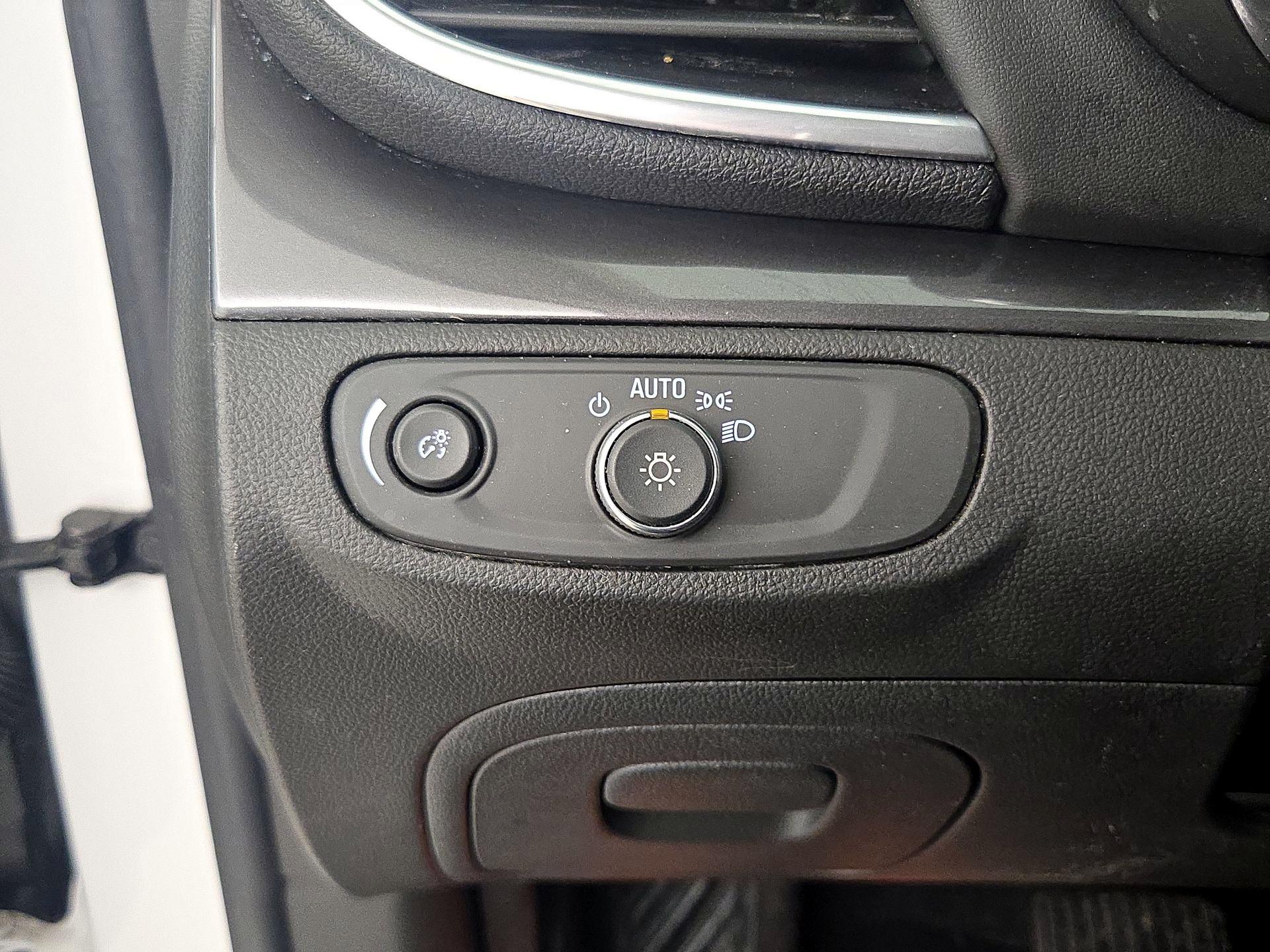 Thumbnail: 2022 Buick Encore - 13