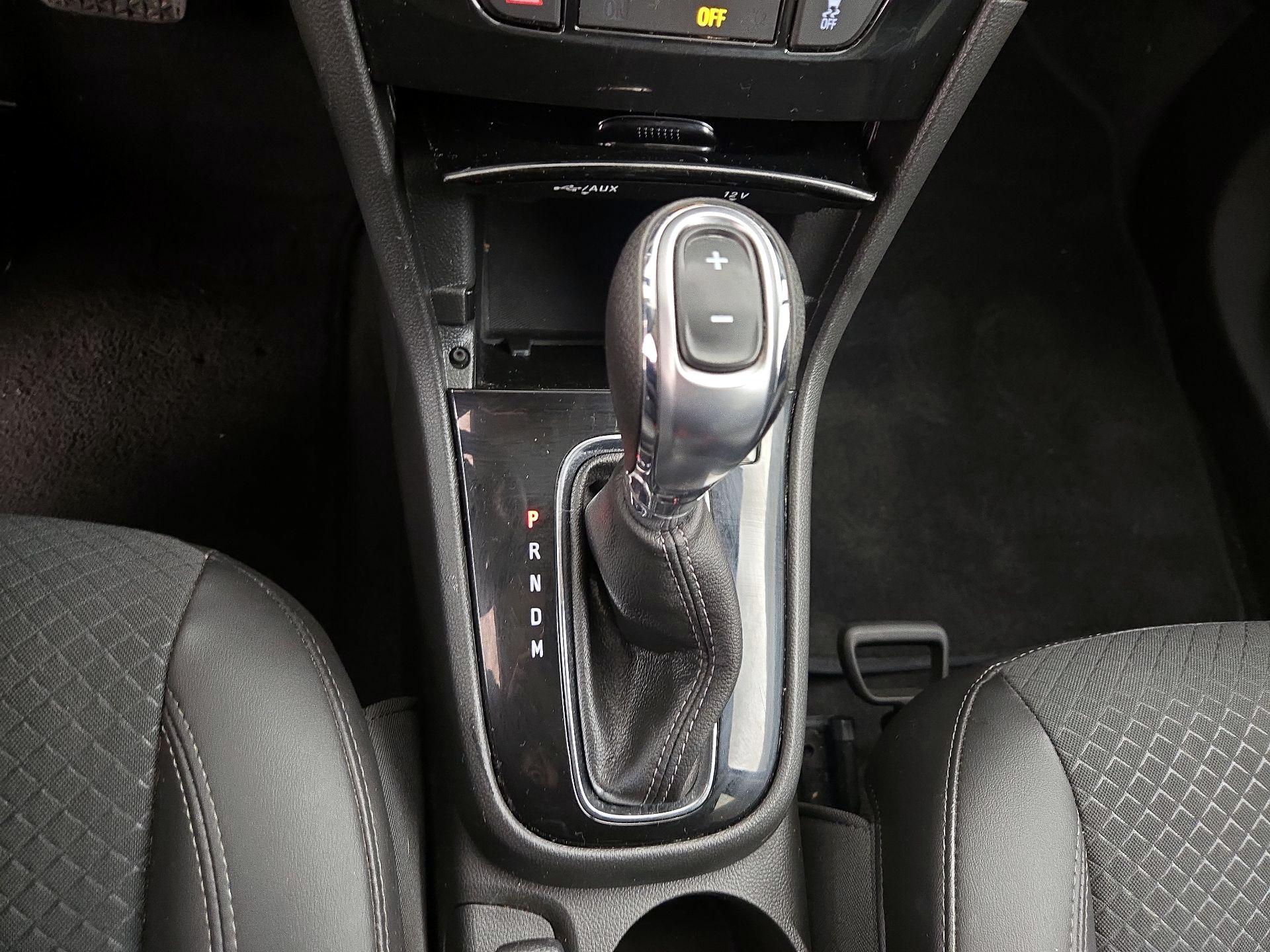 Thumbnail: 2022 Buick Encore - 17