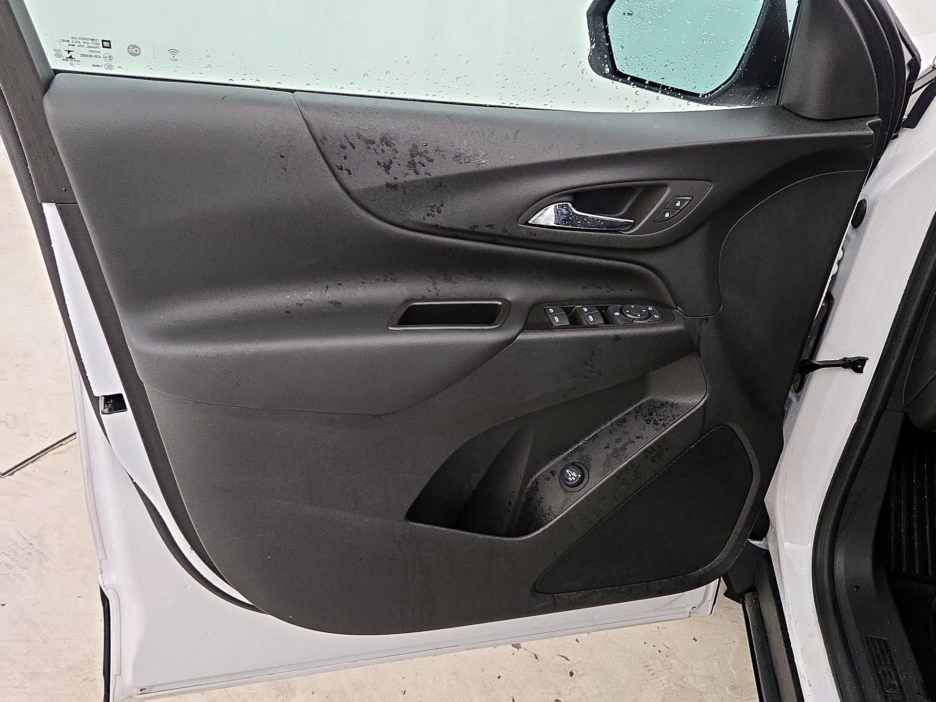 Thumbnail: 2022 Chevrolet Equinox - 12