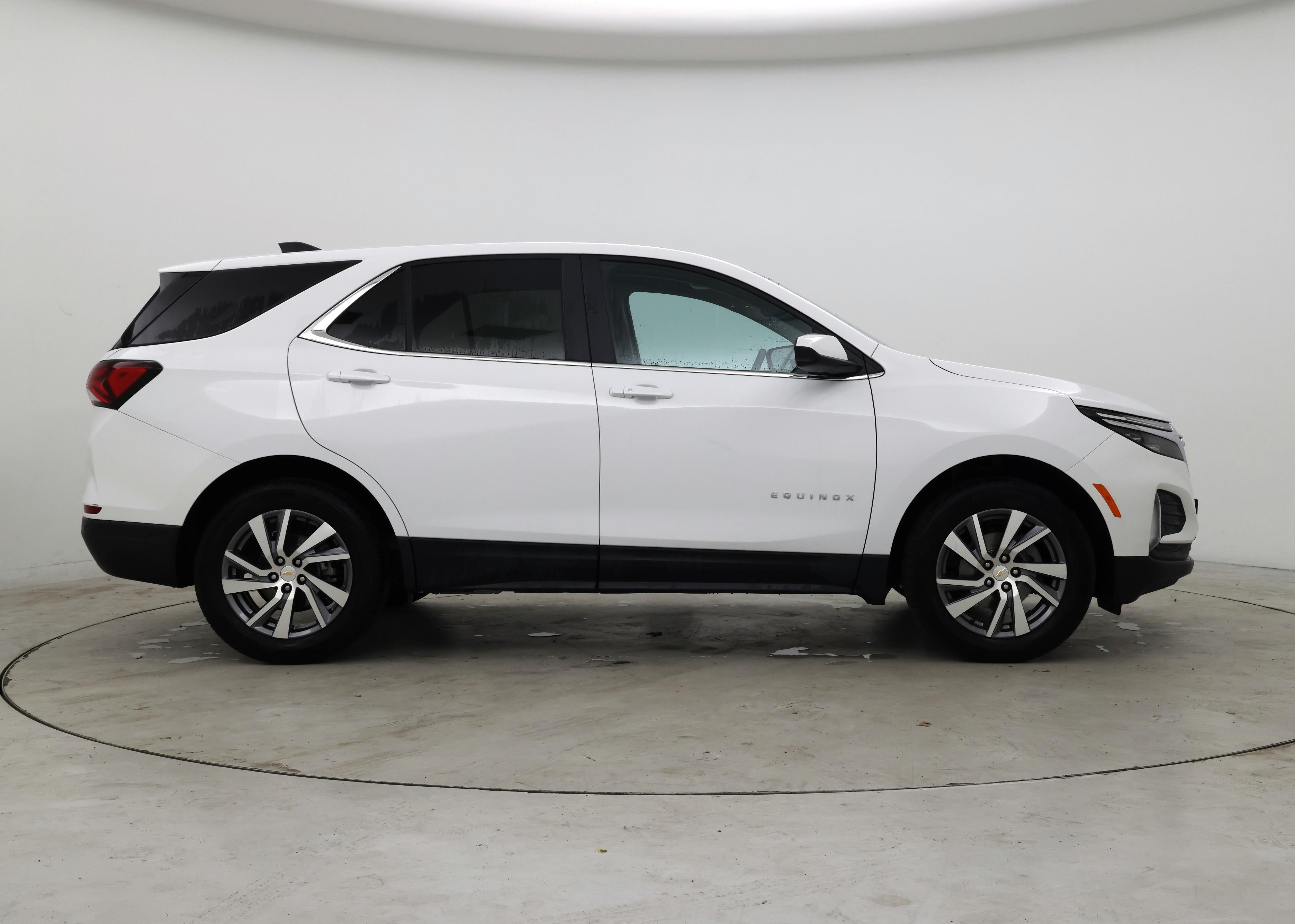 Thumbnail: 2022 Chevrolet Equinox - 7