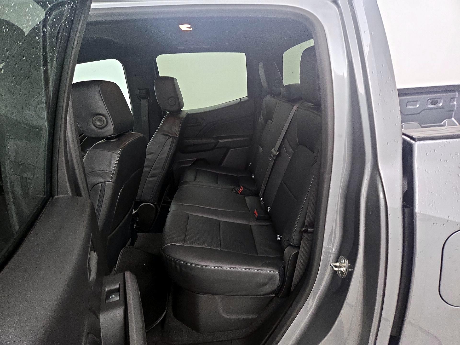 Thumbnail: 2023 Chevrolet Colorado - 19
