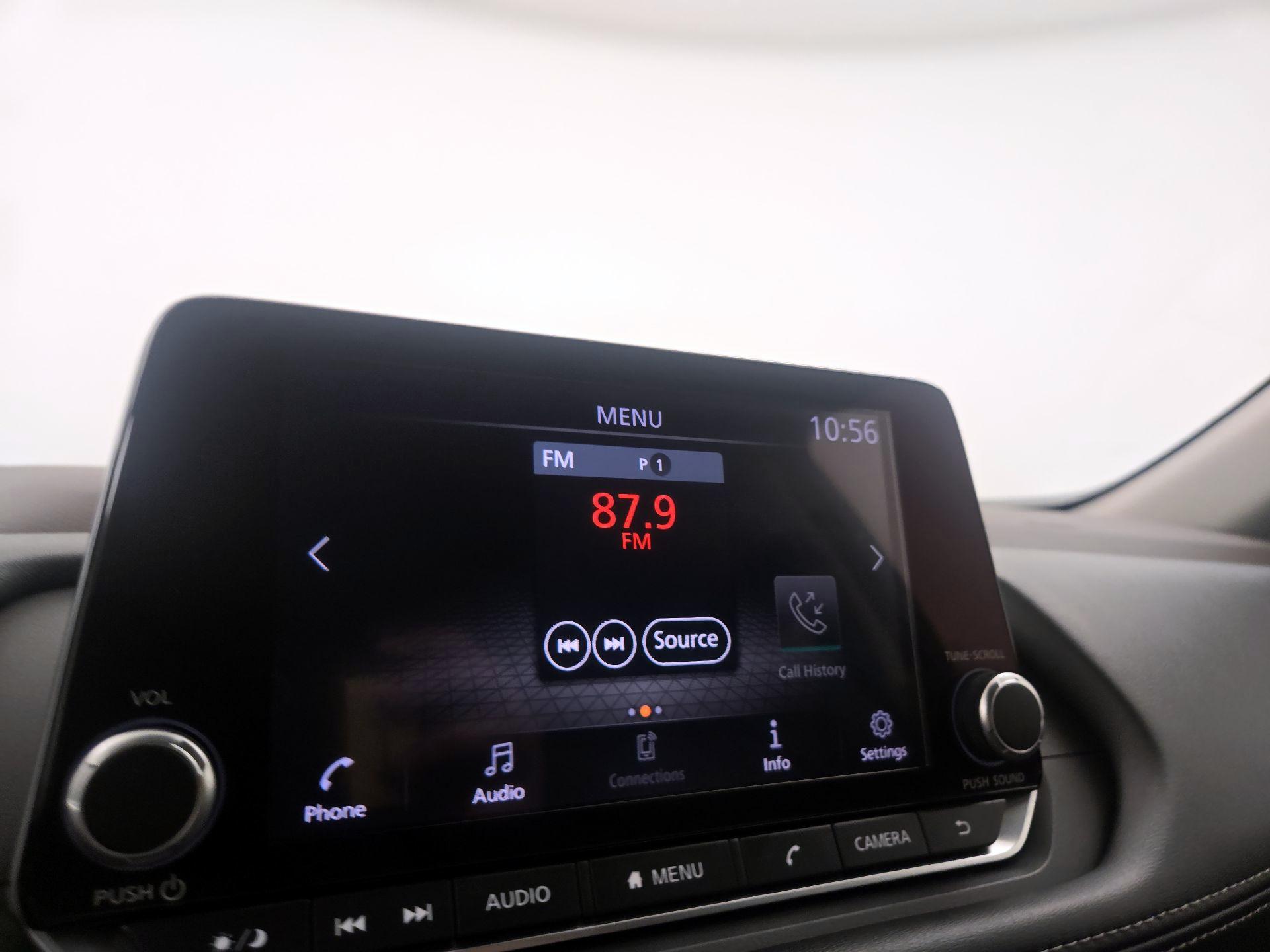 Thumbnail: 2022 Nissan Rogue - 15